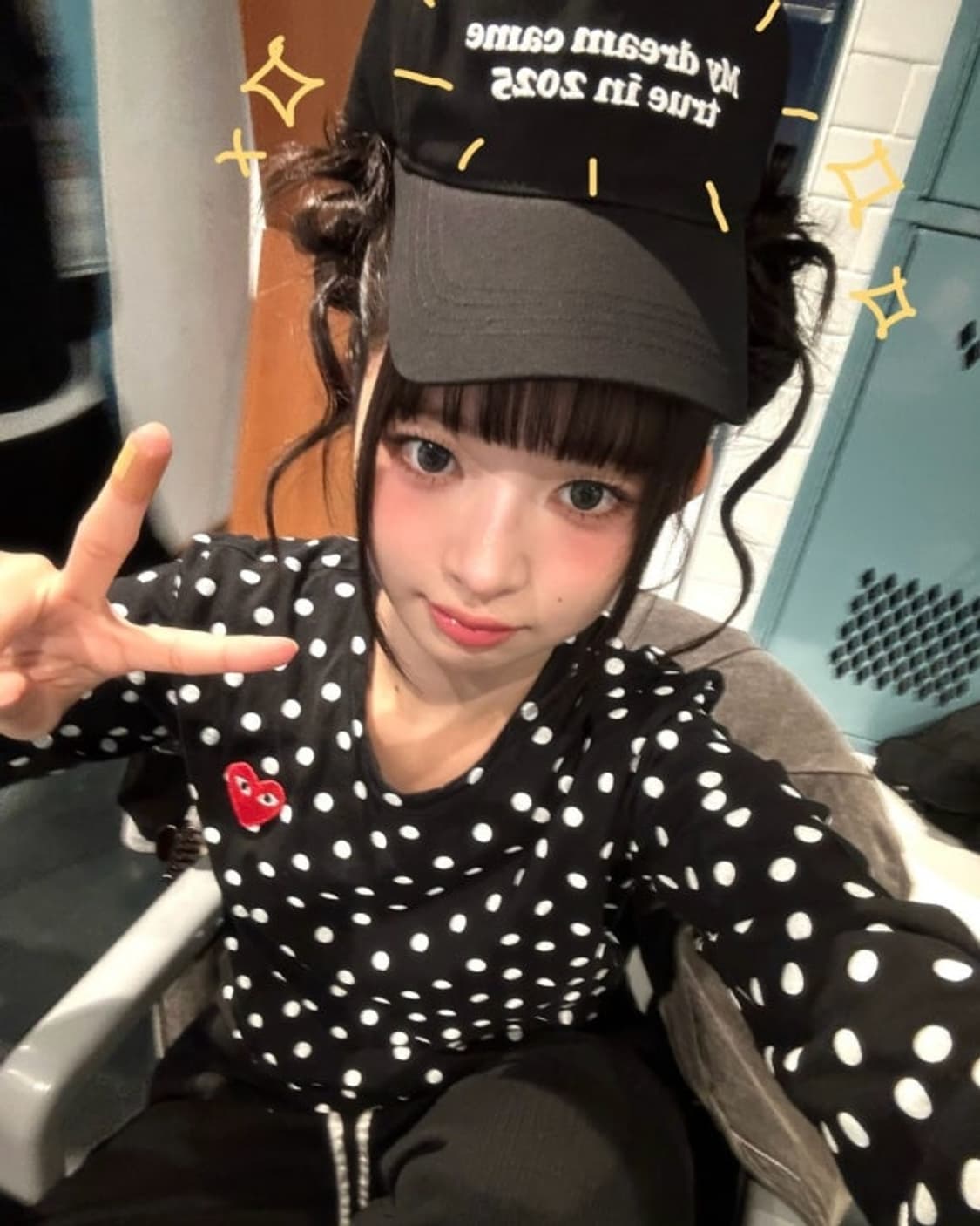 꼼데가르송 도트 긴팔티 블랙 레드와펜 상품이미지3