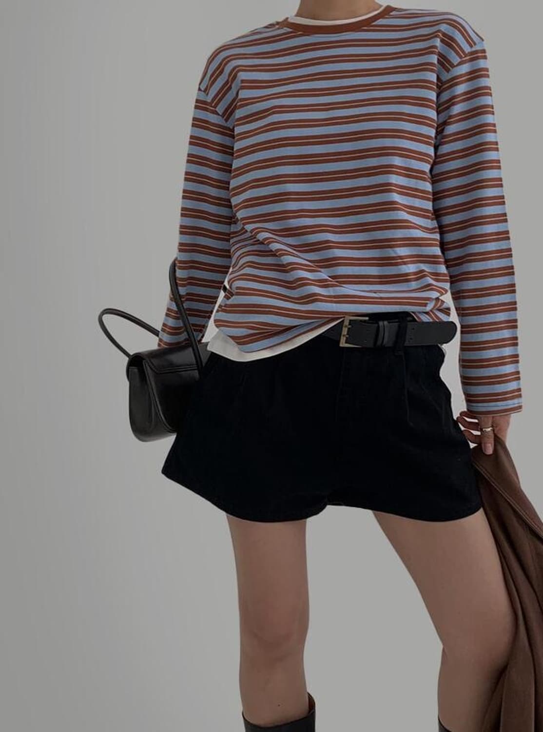 라룸 티셔츠 상품이미지1