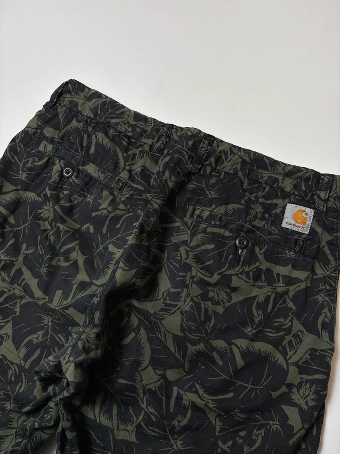 칼하트 WIP 존슨 로터스 프린트 쇼츠 PN8708 상품이미지6