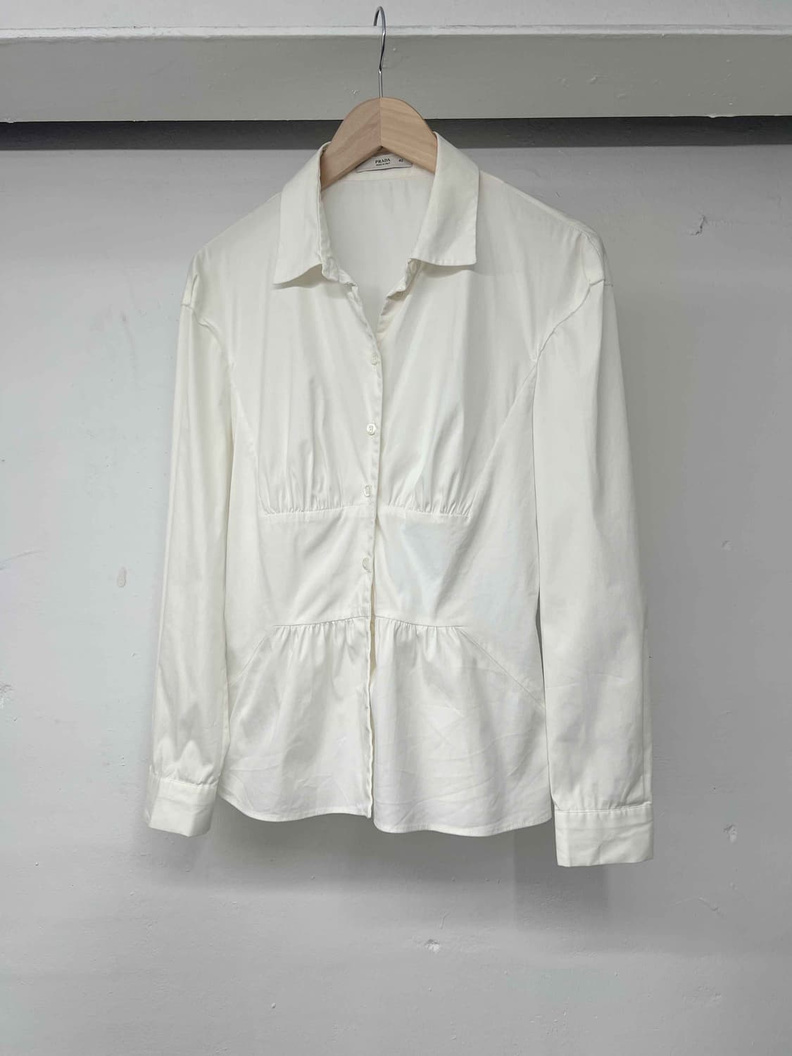 프라다 셔링 셔츠 상품이미지1