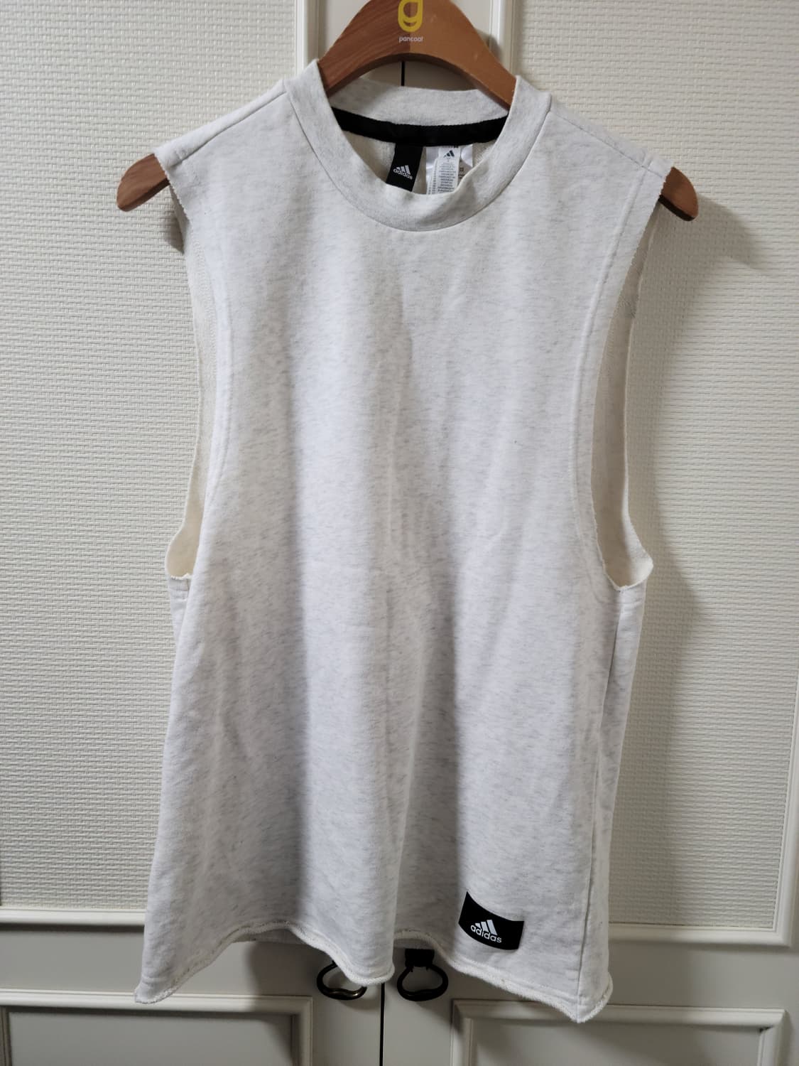 아디다스 회색 코튼 면 민소매 슬리브리스 티셔츠 M 사이즈 상품이미지1