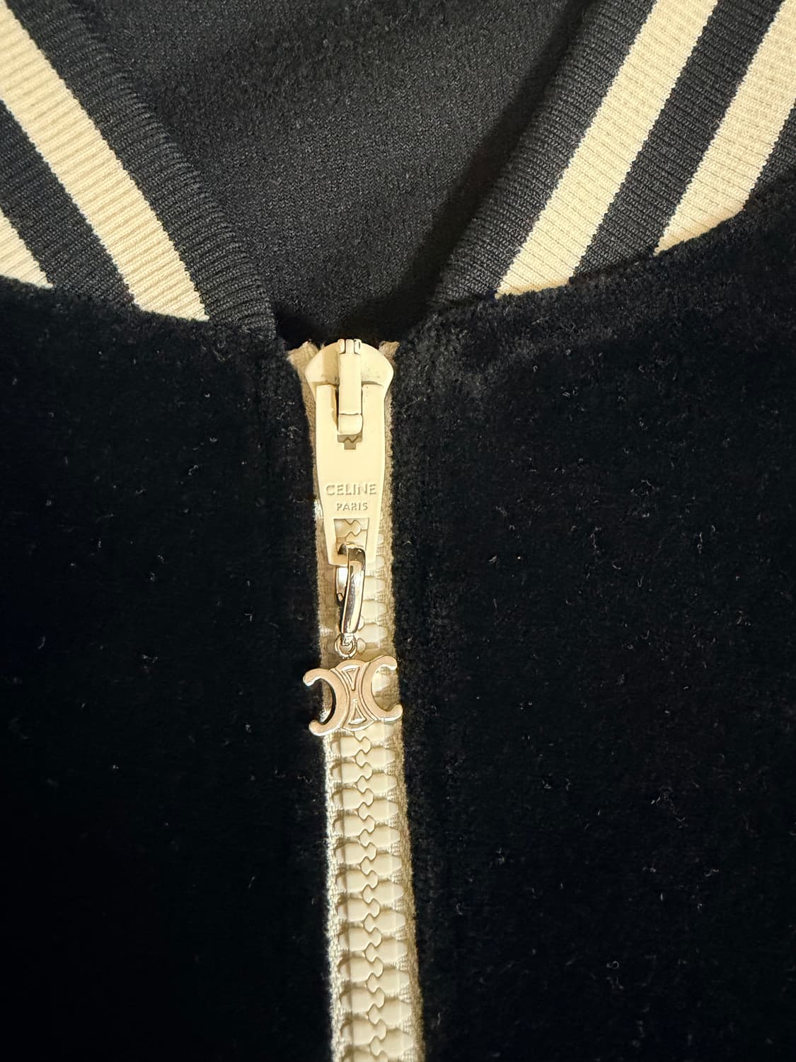 셀린느 벨벳 집업 블랙 XL 상품이미지3