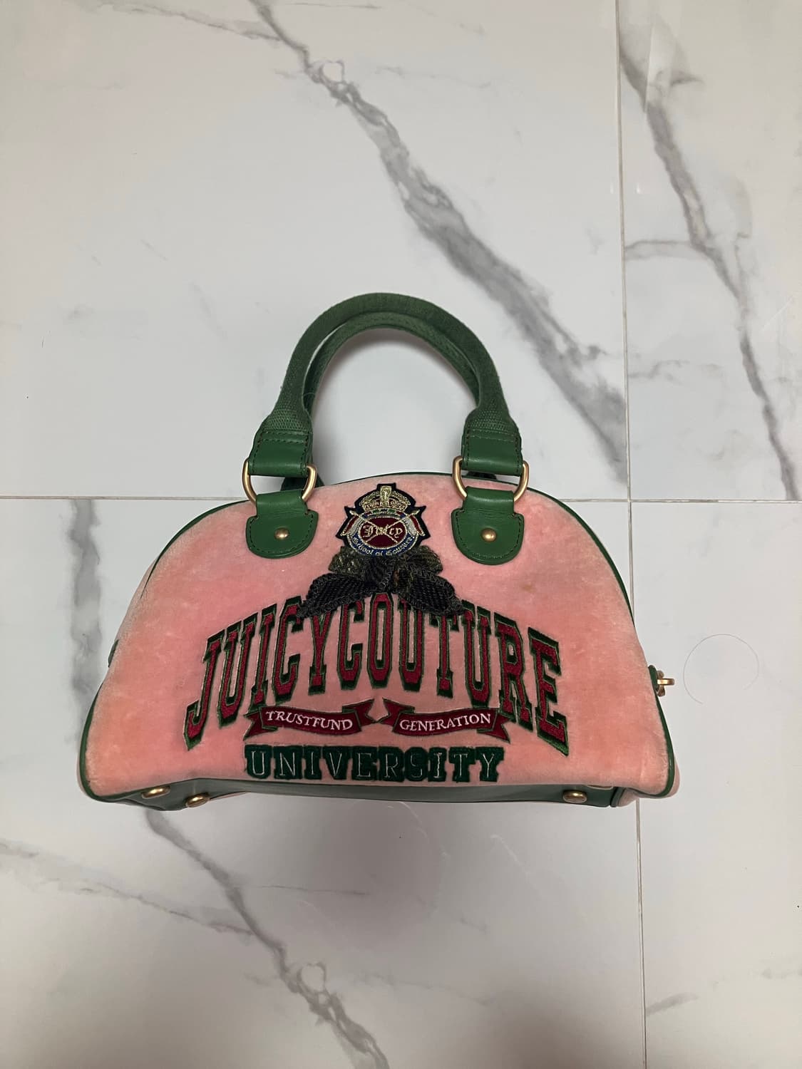 y2k 쥬시 꾸뛰르 juicy couture 볼러백 토트 벨루아 상품이미지2