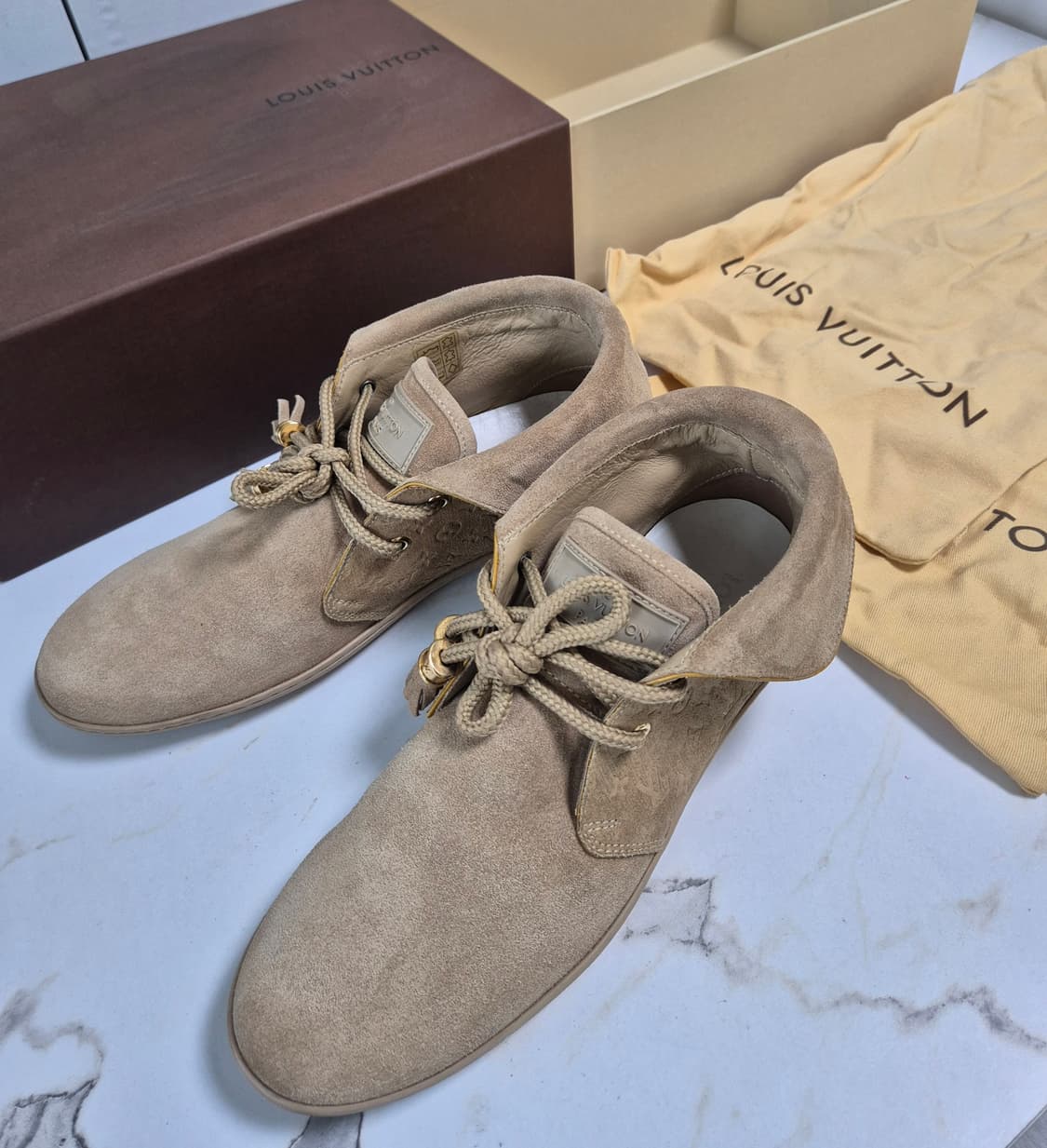 (정품) 루이비통 모노그램 스웨이드 부츠 34.5 상품이미지1