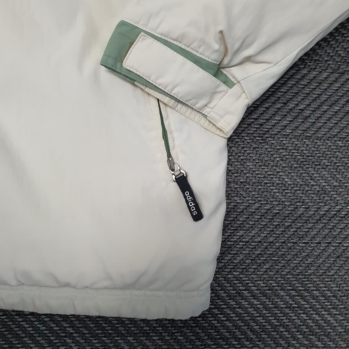 아디다스 스노우보드 올드스쿨 집업자켓 남자105 상품이미지4