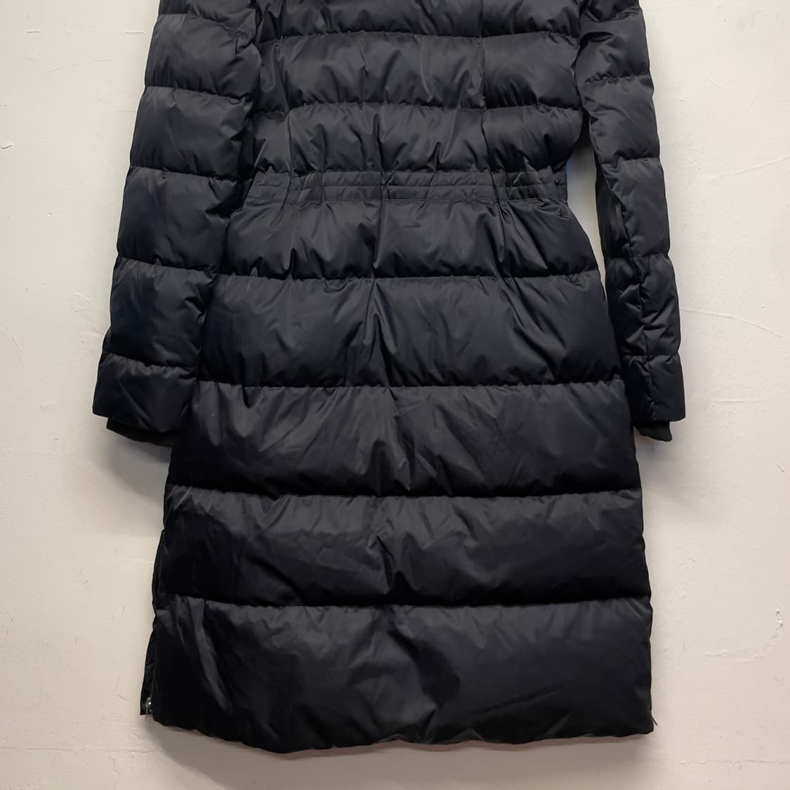 띠어리 (우먼) 블랙 덕 다운 롱 패딩  상품이미지6