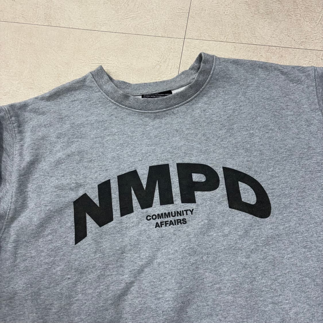 노매뉴얼 NMPD 빅로고 맨투맨 상품이미지2