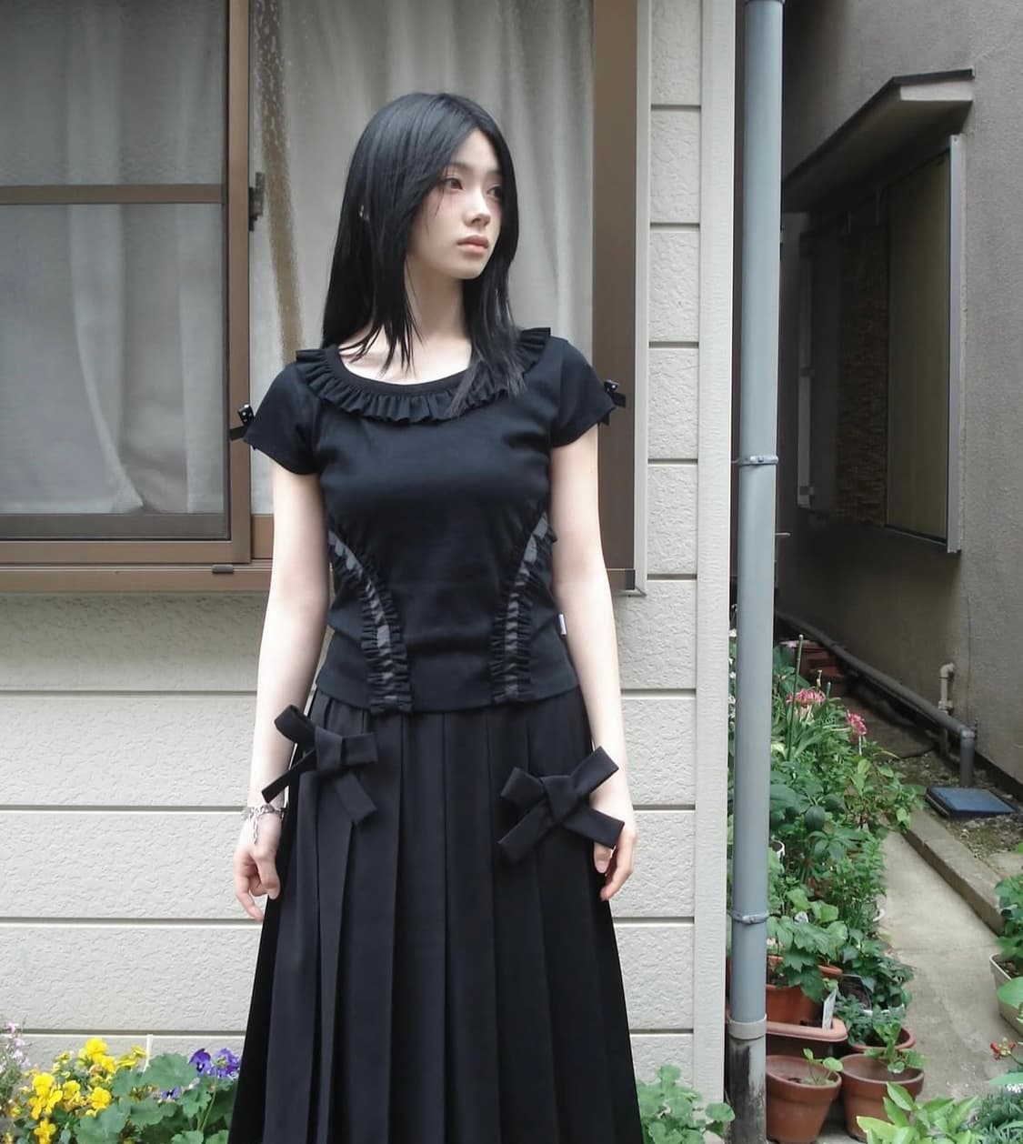 체메씨 커브드 프릴 티 상품이미지1