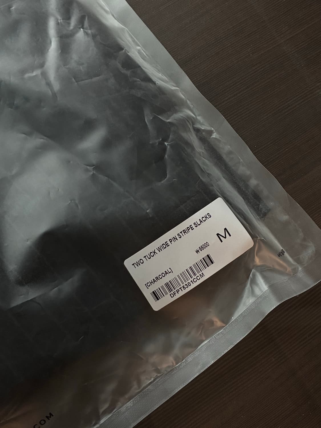 (새상품)(M) 드로우핏 투 턱 와이드 핀 스트라이프 슬랙스 판매 상품이미지9