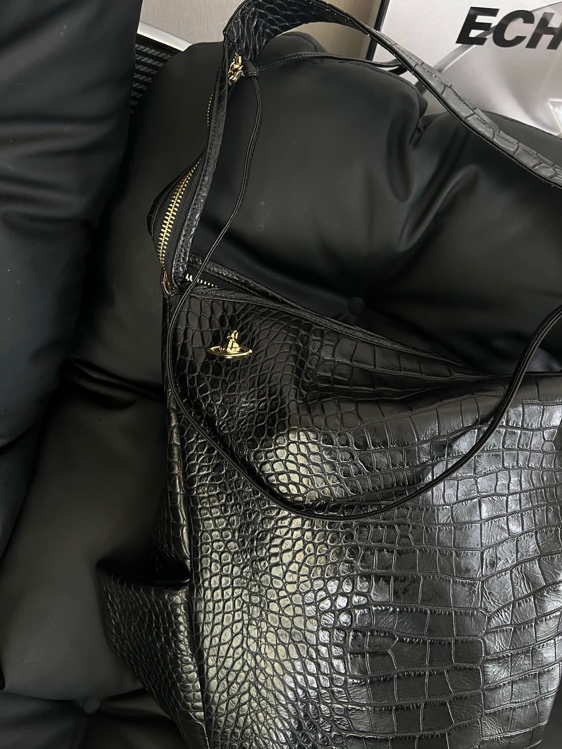 Rare 비비안웨스트우드 블랙 크로크 숄더백 상품이미지3