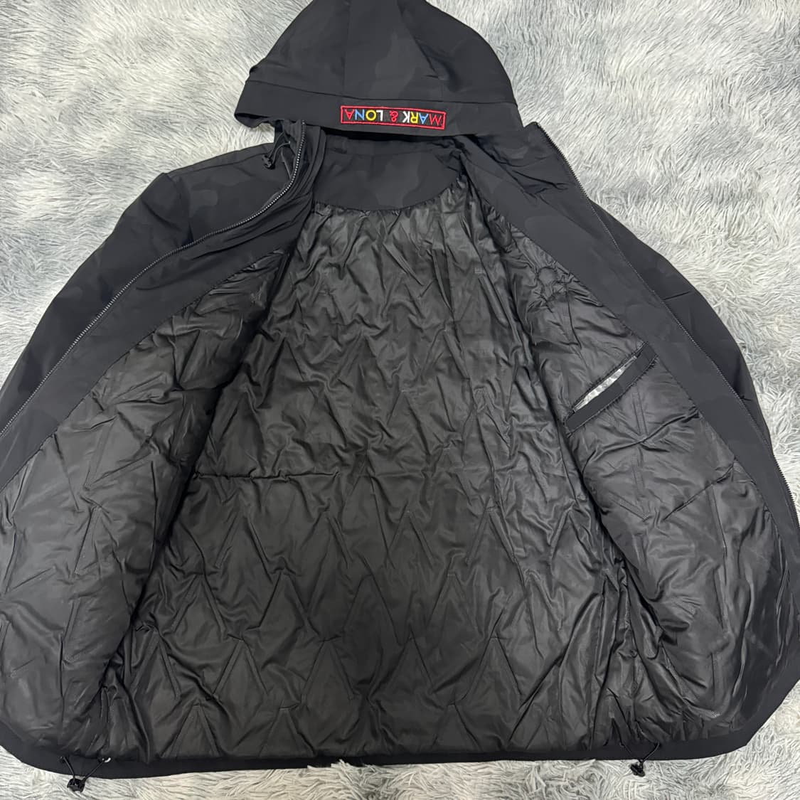 마크앤로나 집업바람막이 XL사이즈 상품이미지3