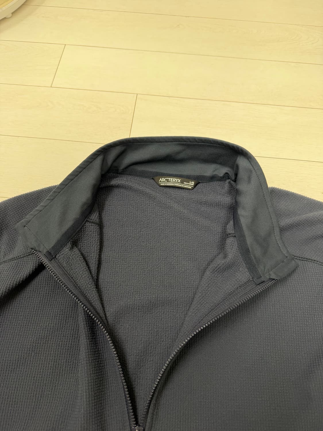 아크테릭스 델타 LT   L 사이즈  블랙사파이어 상태 좋아요  상태 9 상품이미지3