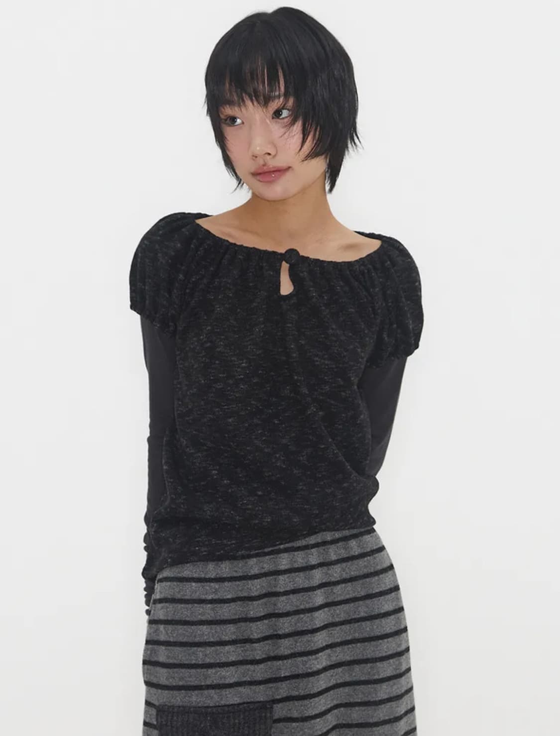 익스파이어드걸 Mellow Puff Top Charcoal 상품이미지1