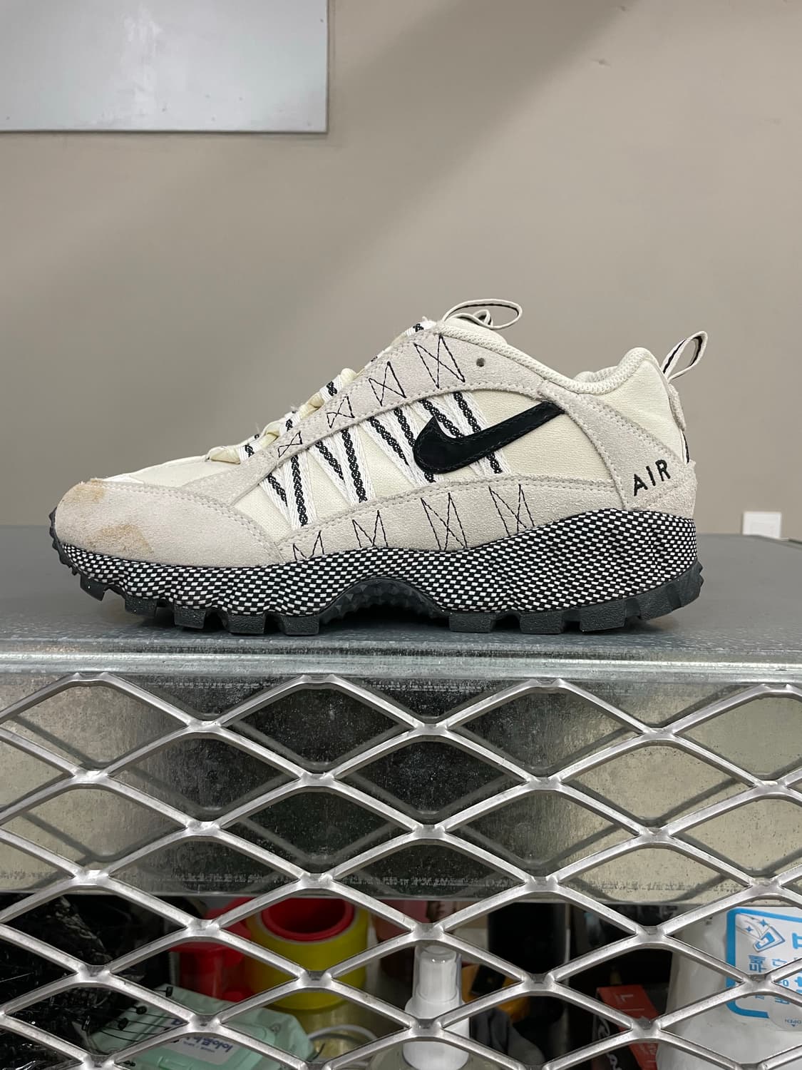 나이키 에어 휴마라 페일 아이보리 블랙 245 상품이미지1