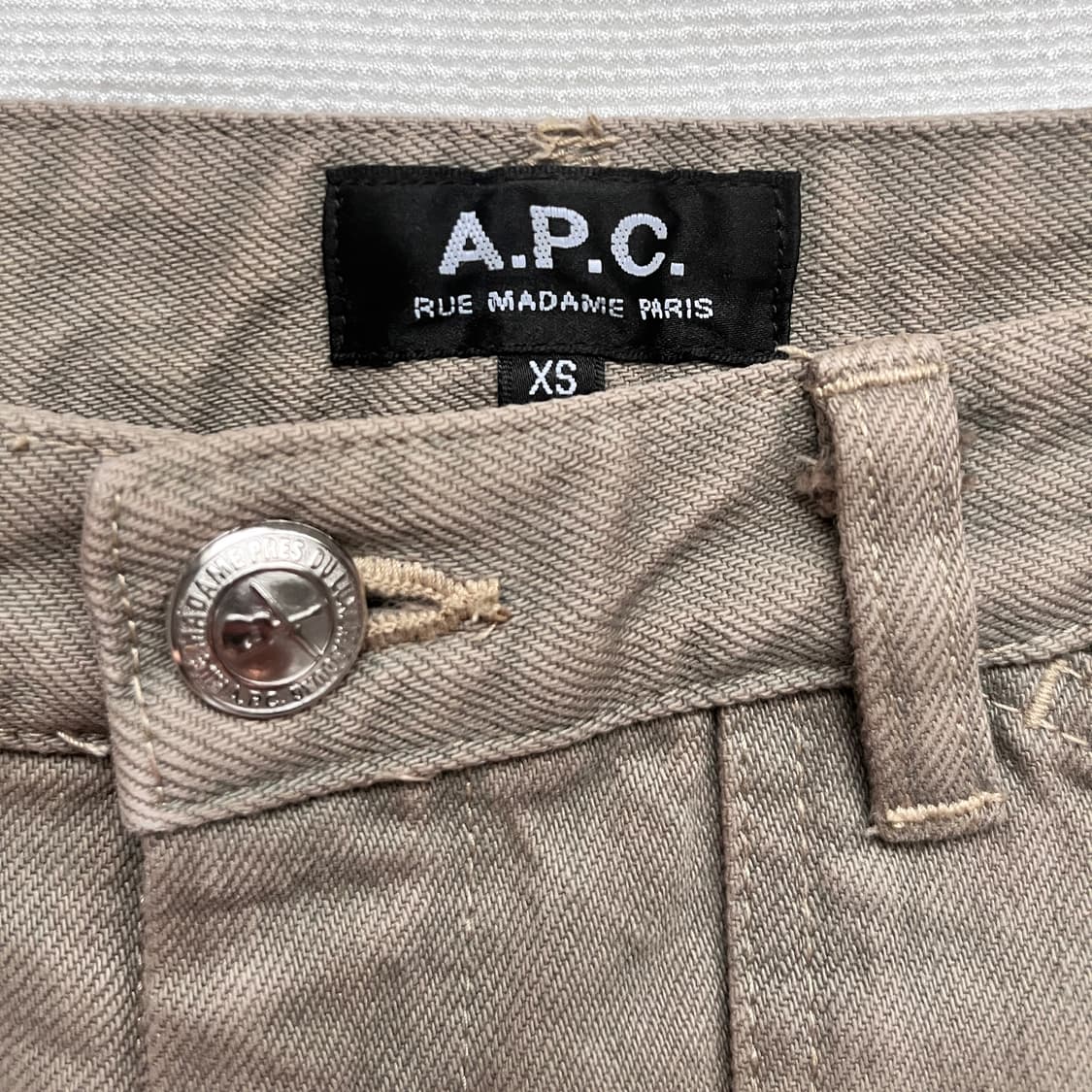 A.P.C 아페쎄 카키브라운 반바지 쇼츠 상품이미지3