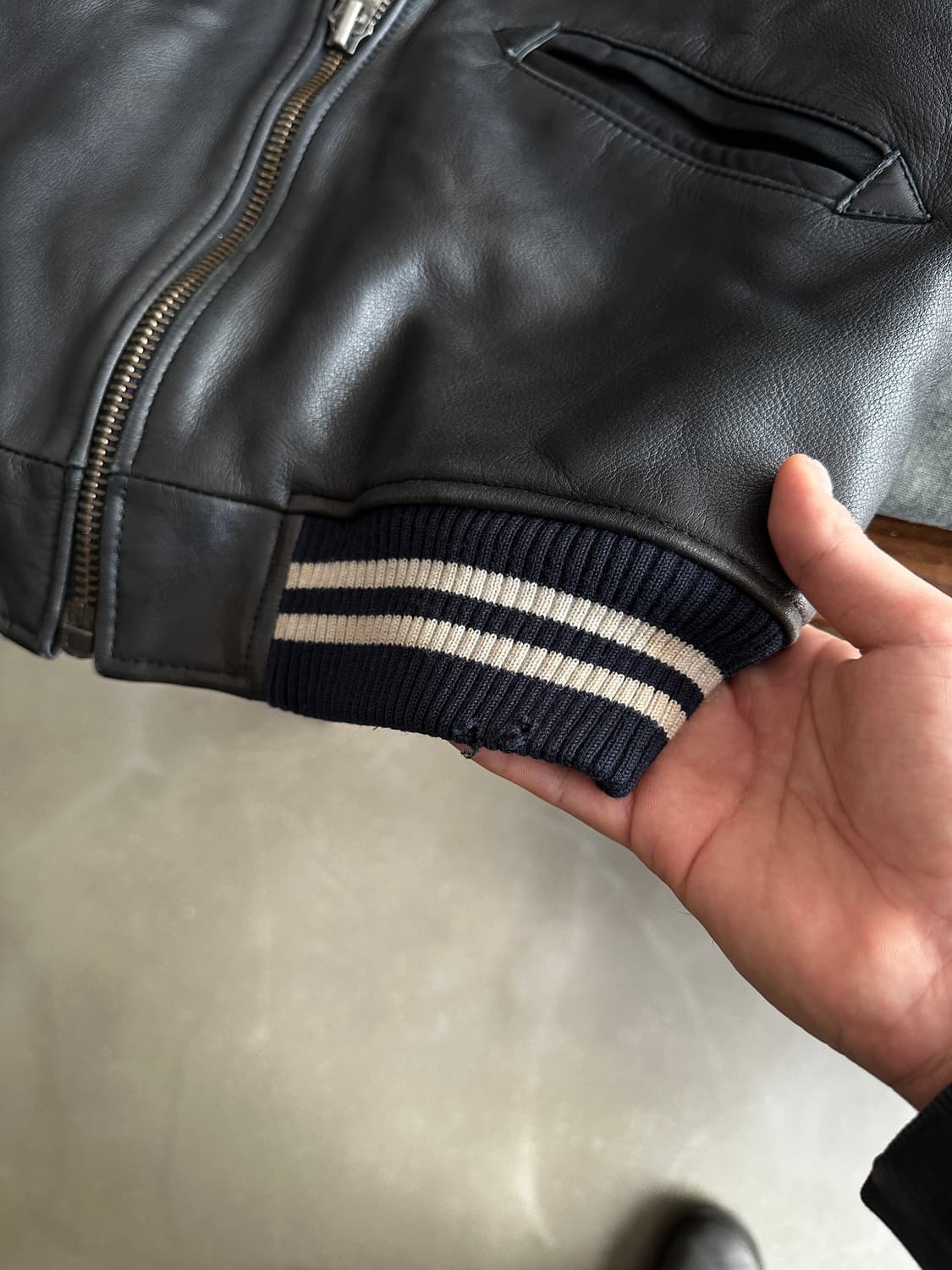 90s Avirex 아비렉스 트랙필드 레더 바시티 자켓 상품이미지7