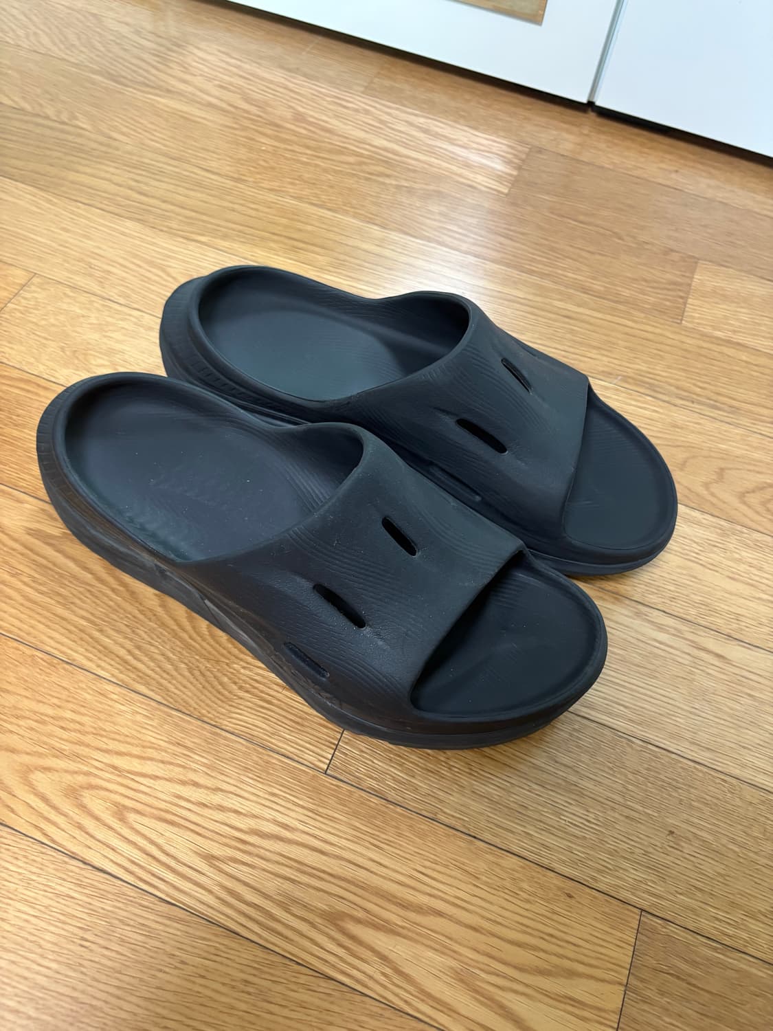 호카 리커버리 슬라이드 상품이미지1
