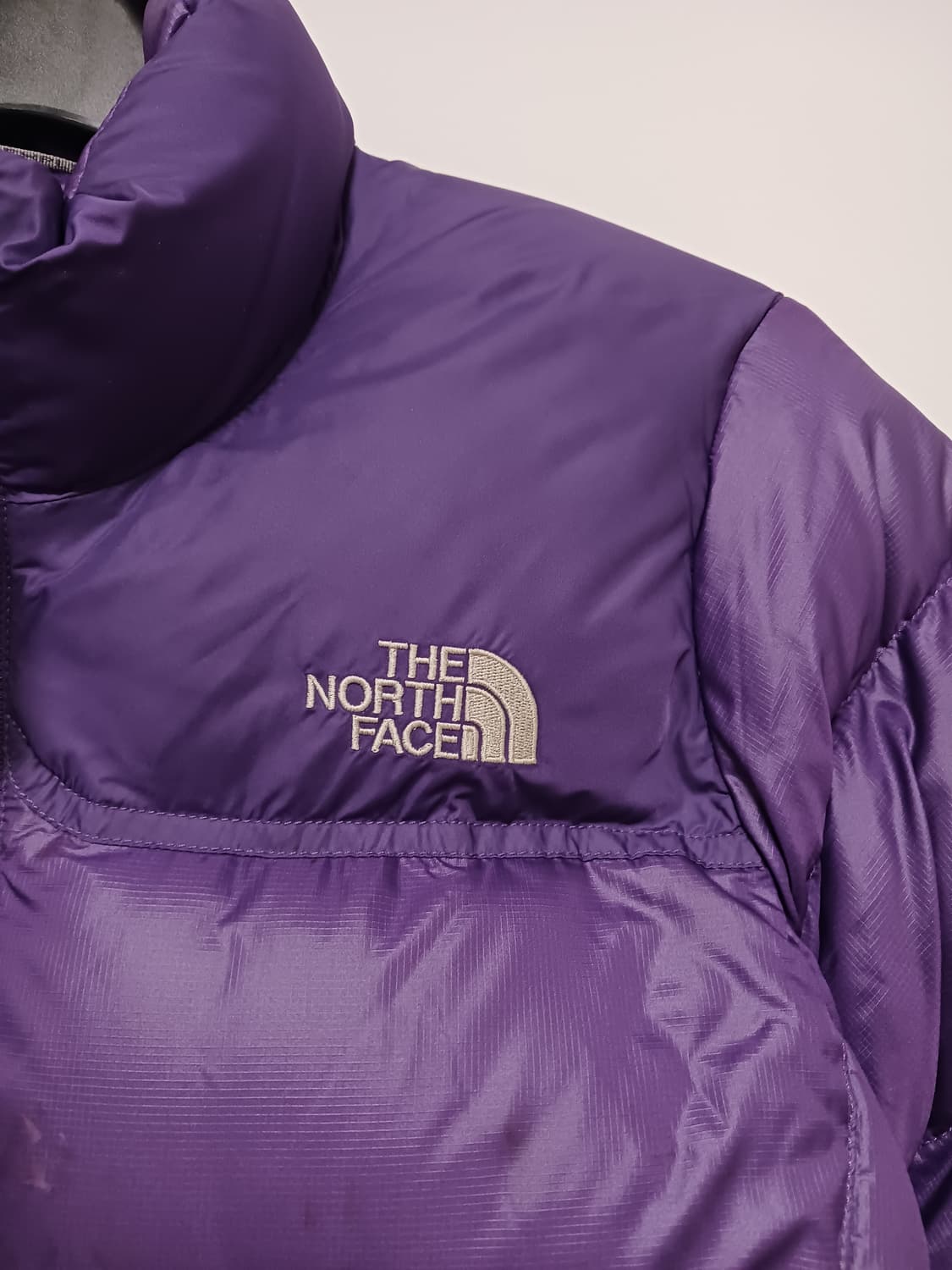 노스페이스 눕시 700필 퍼플색 상품이미지2