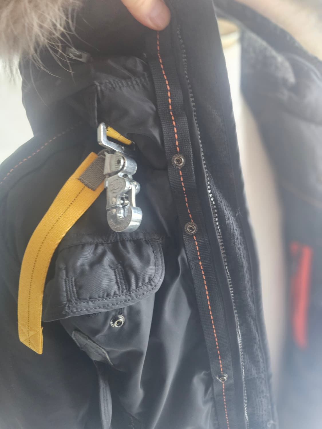 파라점퍼스 라이트핸드 블랙 패딩 상품이미지4