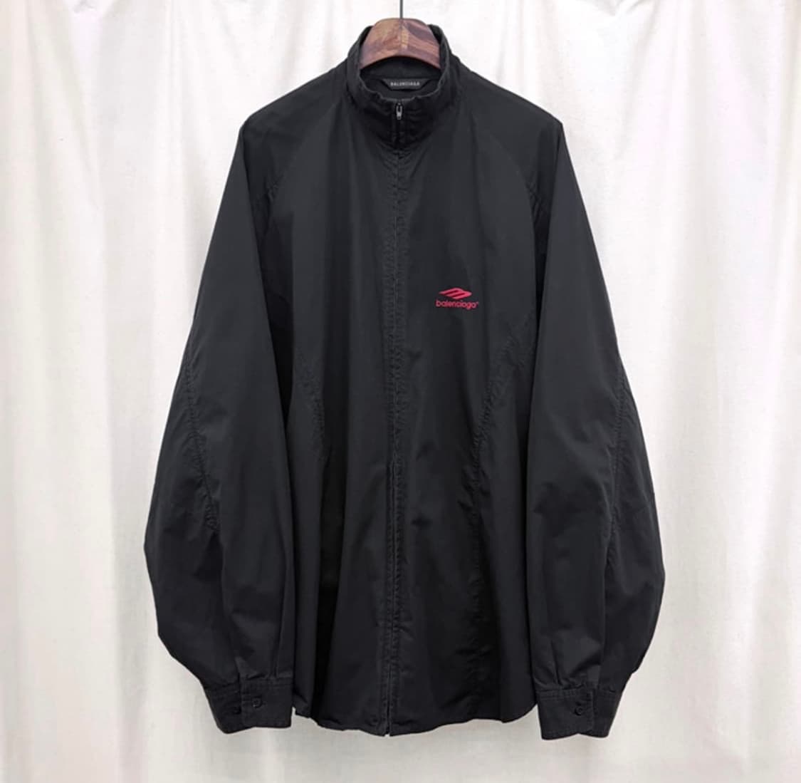 발렌시아가 스포티 아이콘 트랙자켓 상품이미지1