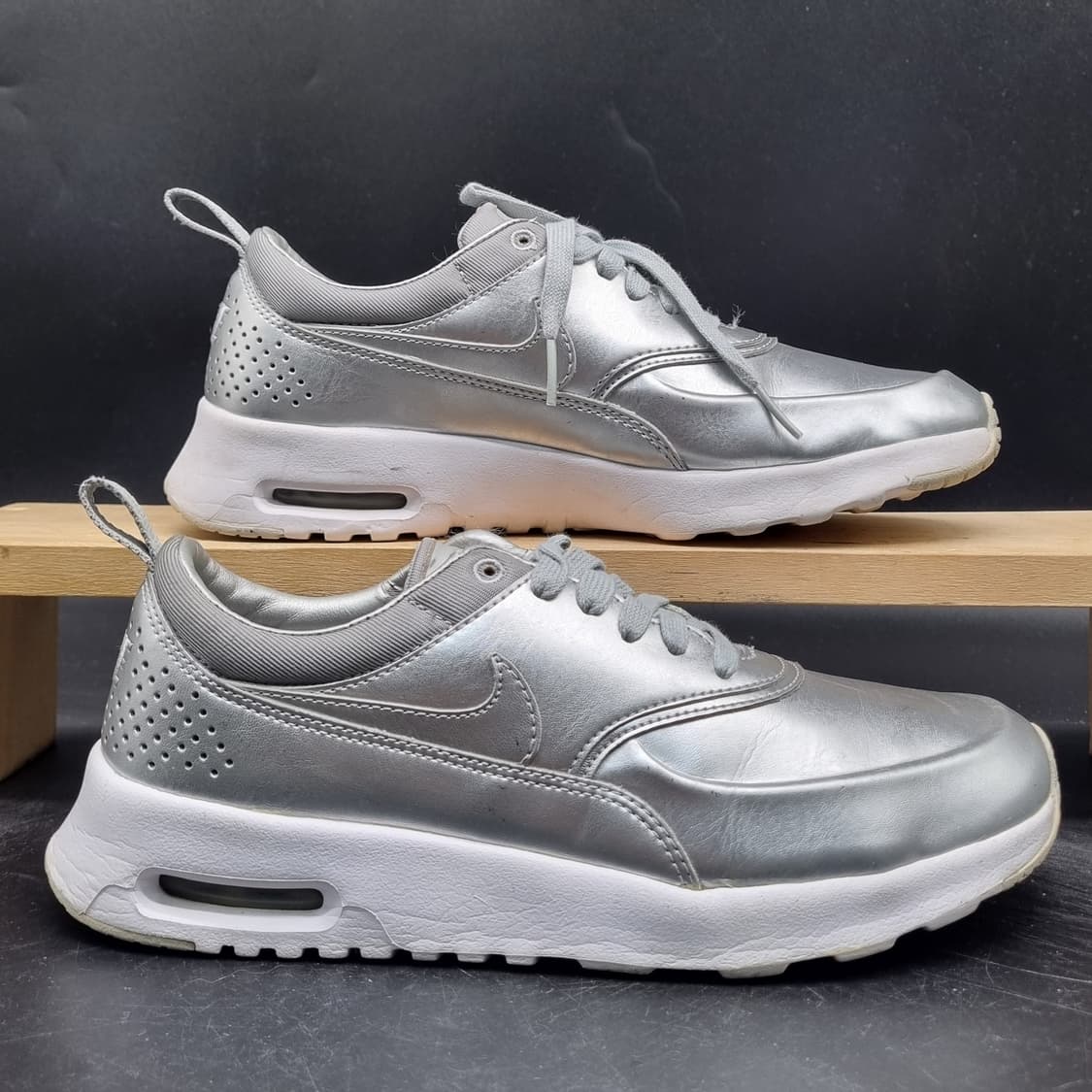 나이키 에어맥스 티아 여성운동화235 상품이미지1