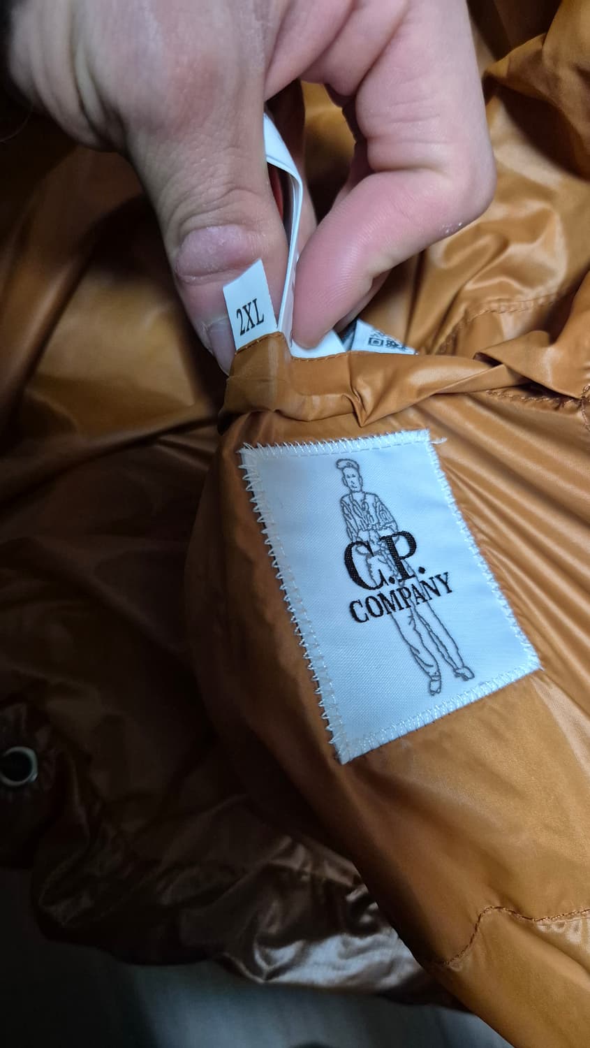 CP컴퍼니 DD쉘 후드 패딩 XXL 상품이미지6