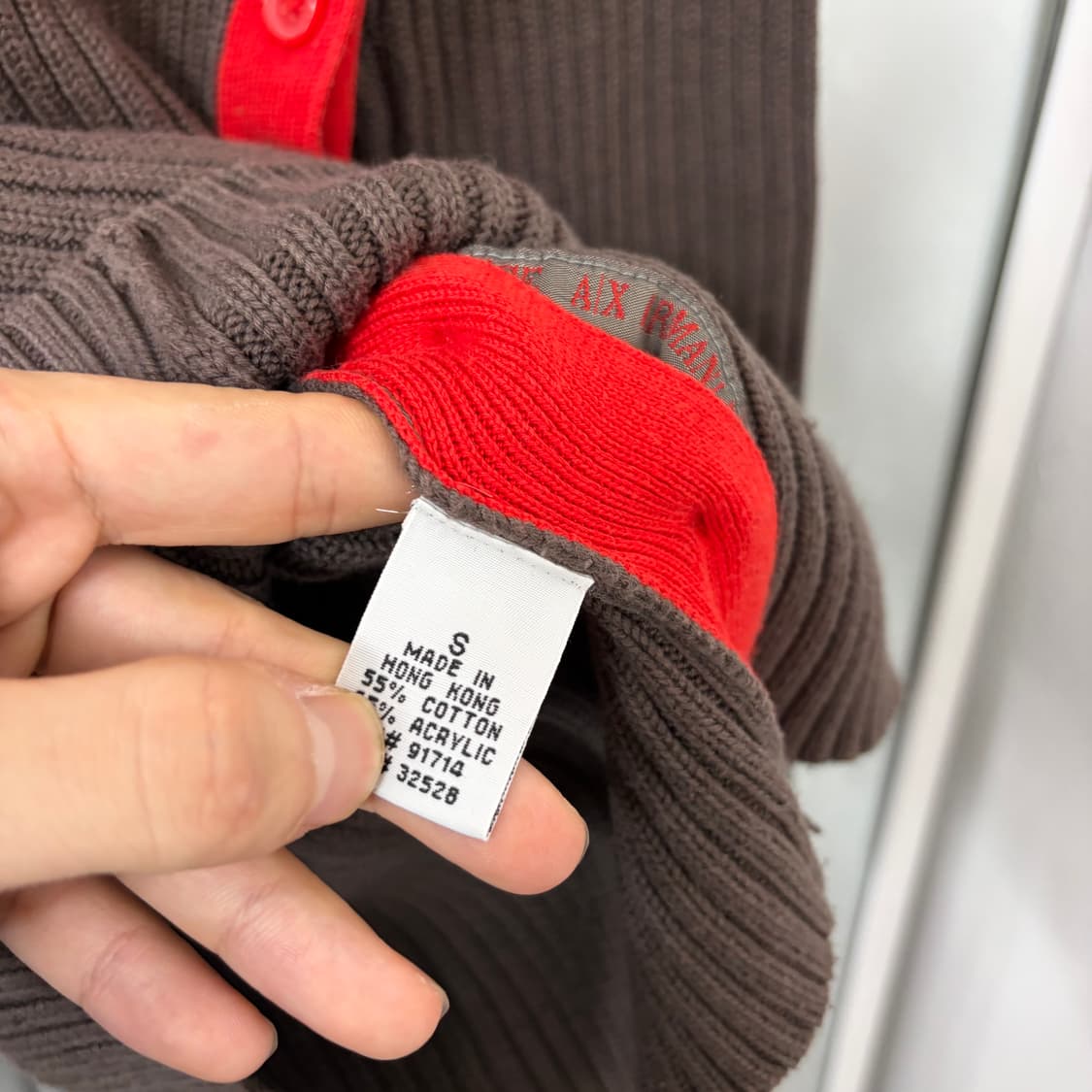 아르마니 익스체인지 사선 버튼 니트 상품이미지7