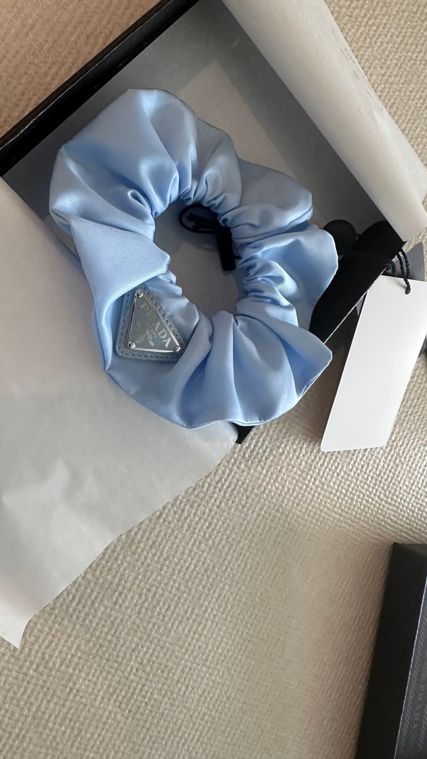 프라다 스크런치 나일론 새상품 상품이미지2