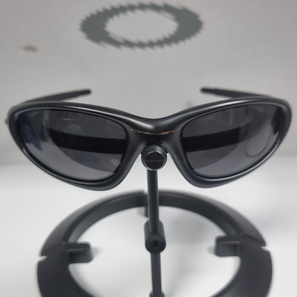 오클리  뉴스트레이트자켓 블랙 새렌즈 상품이미지3