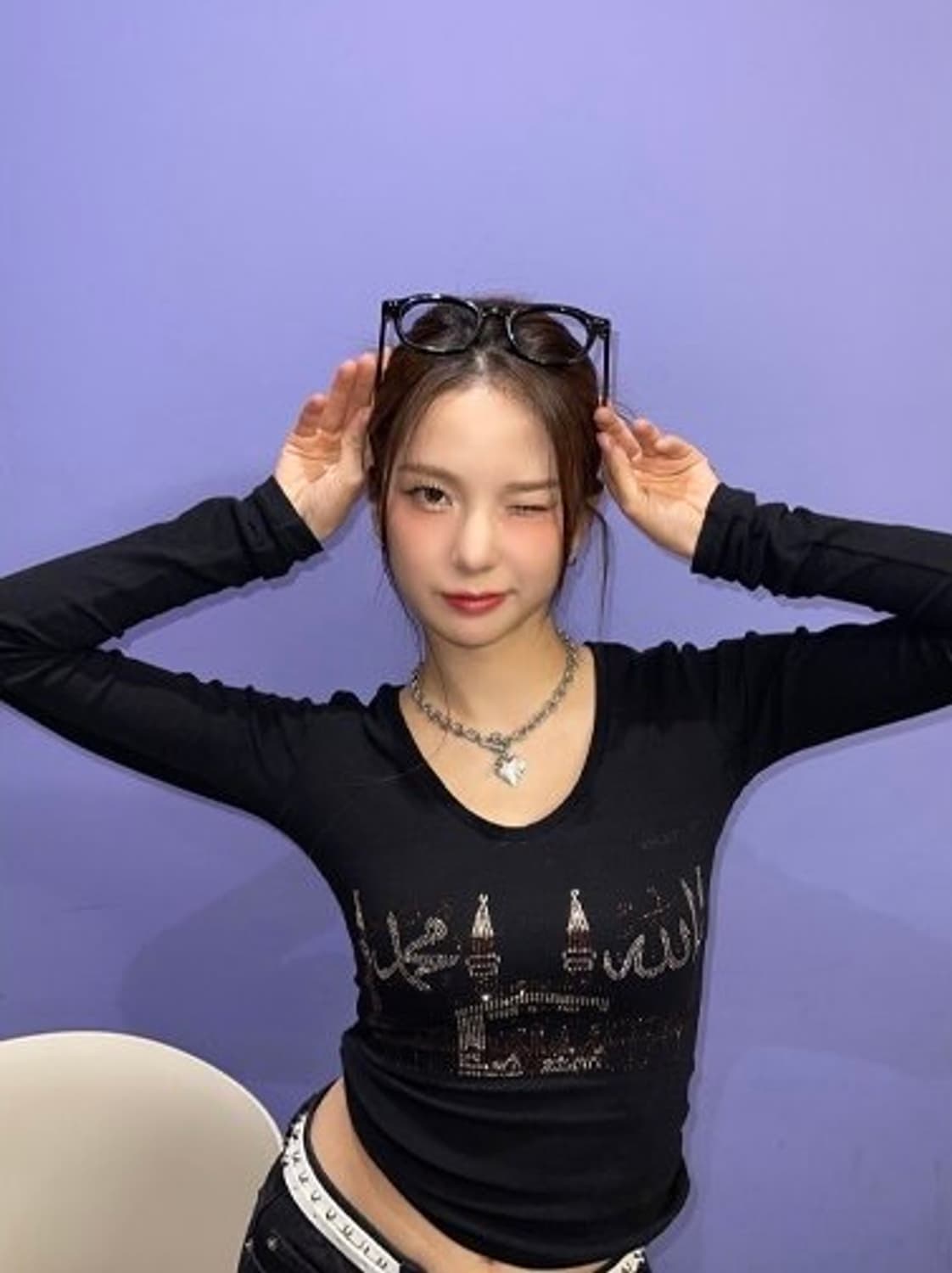 604service CUMA CRYSTAL V NECK T SHIRT 상품이미지3