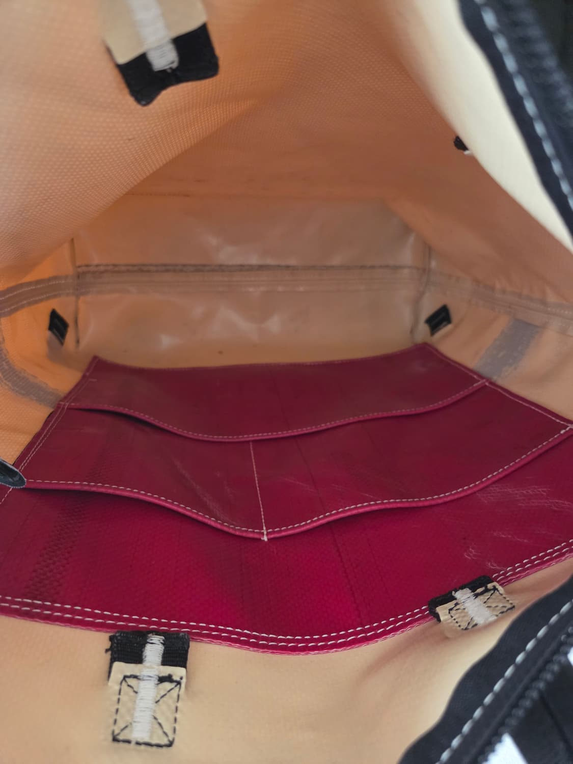 레어템 프라이탁 페테 올아이보리(내부 레드),민트택보유 상품이미지3