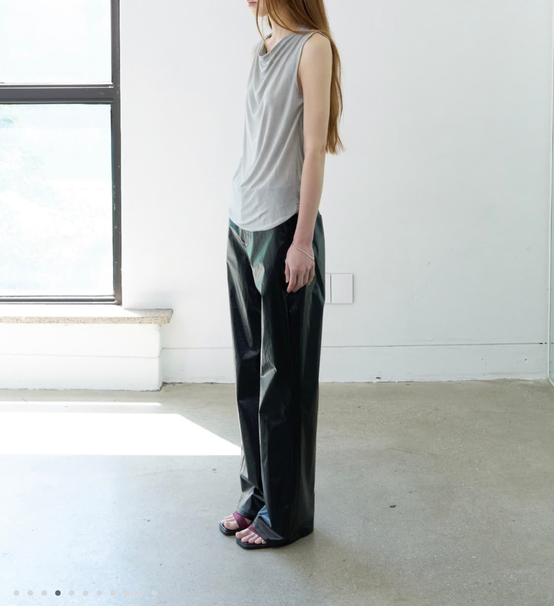 Teak  TIE NECK SLEEVELESS TOP (SILVER) 상품이미지3