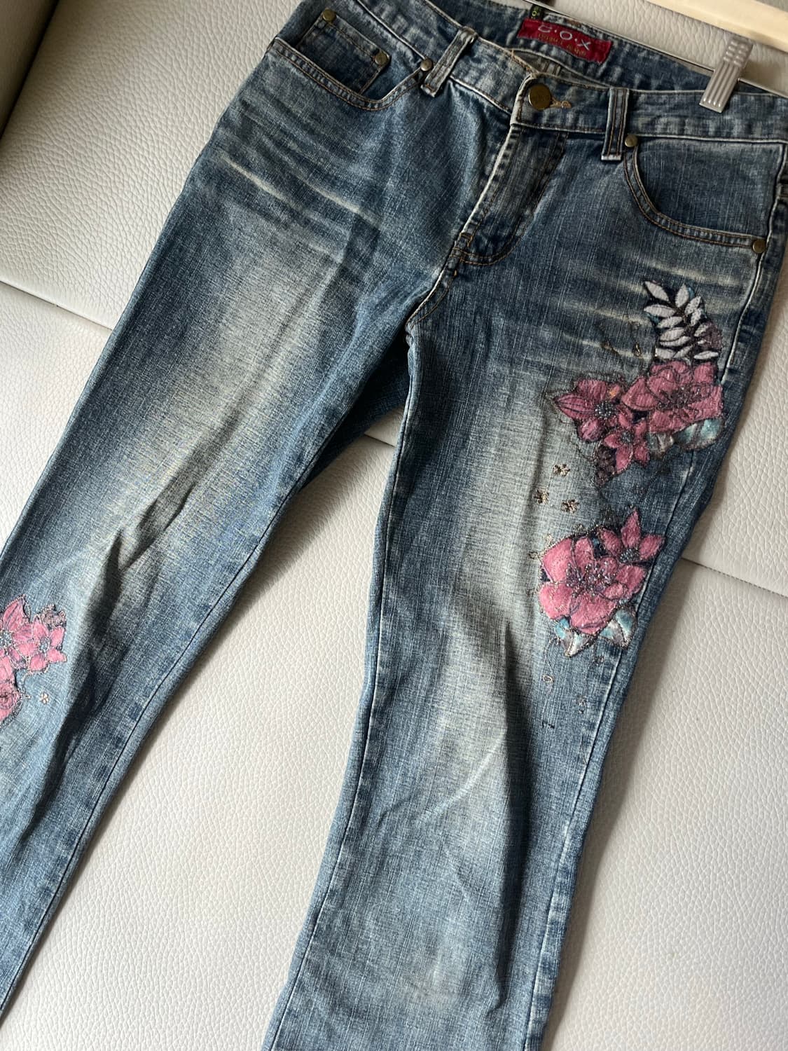 [오리엔탈/페어리] cosmos jeans 플로럴패치 자수 부츠컷 청바지 상품이미지1