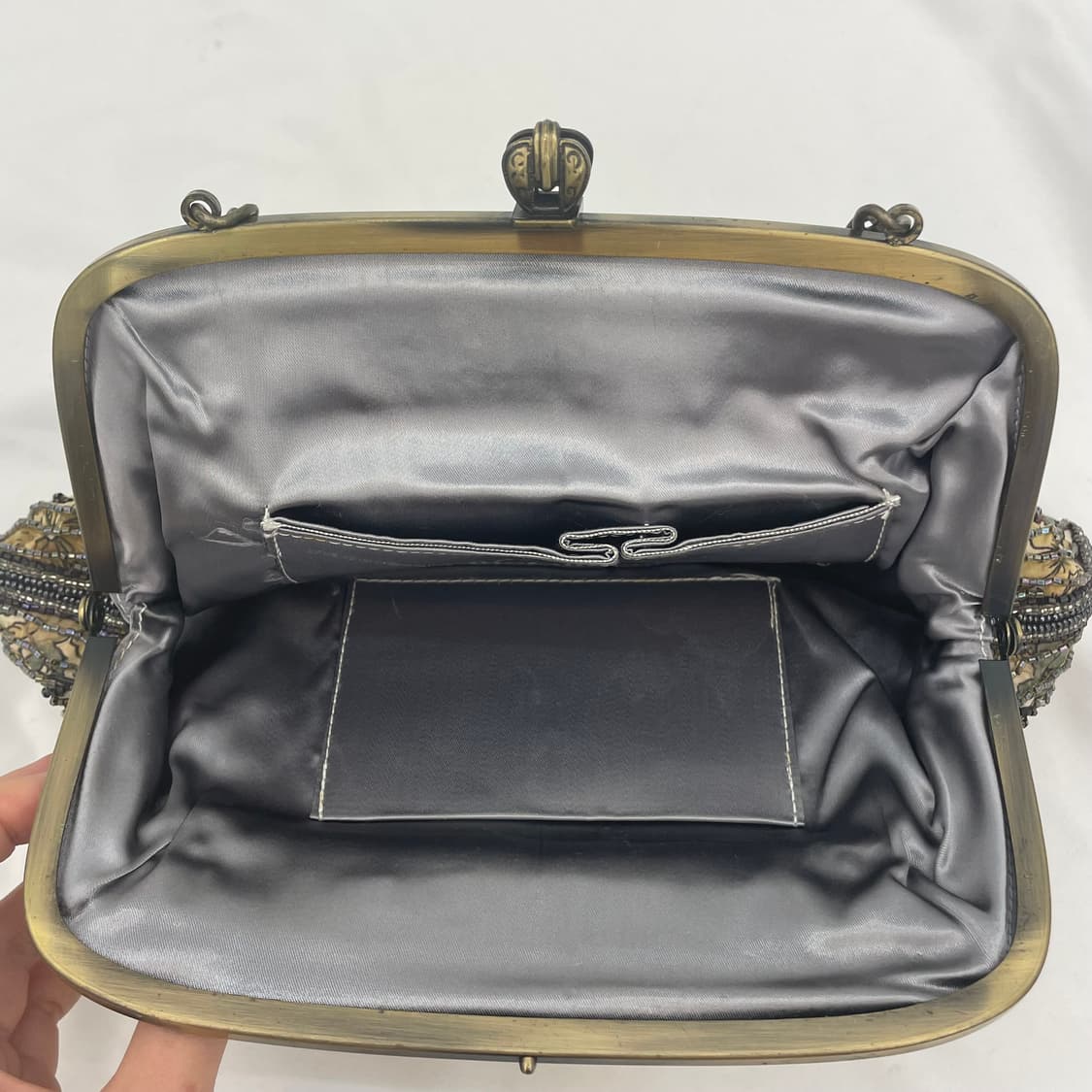 Fram clutch with chain strap 상품이미지2