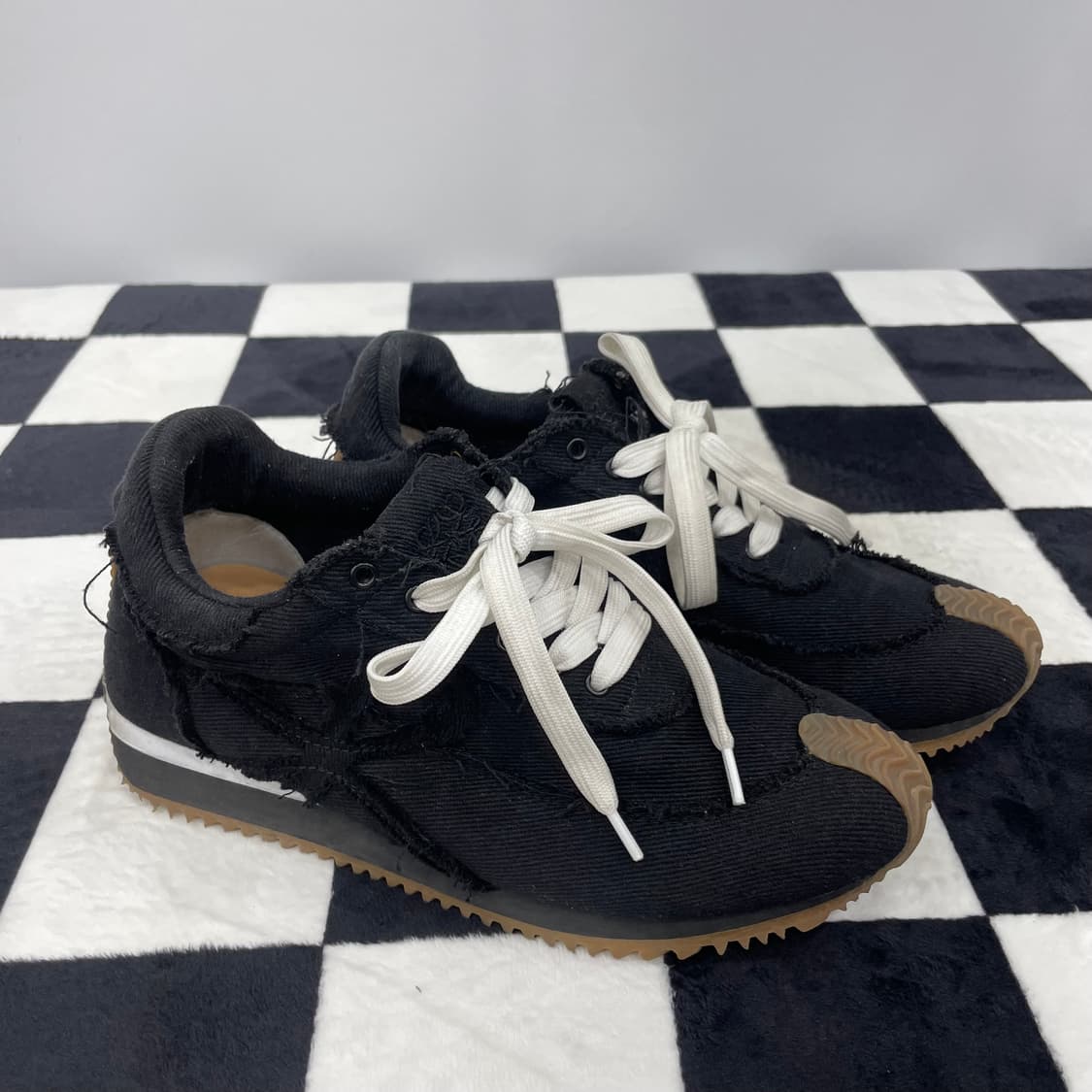 정품) LOEWE 로에베 빈티지 데님 FLOW 러너 스니커즈 240mm 상품이미지1