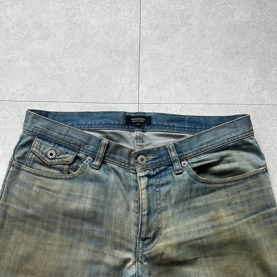 90s 버버리 블랙라벨 세미 부츠컷 데님 31 상품이미지4