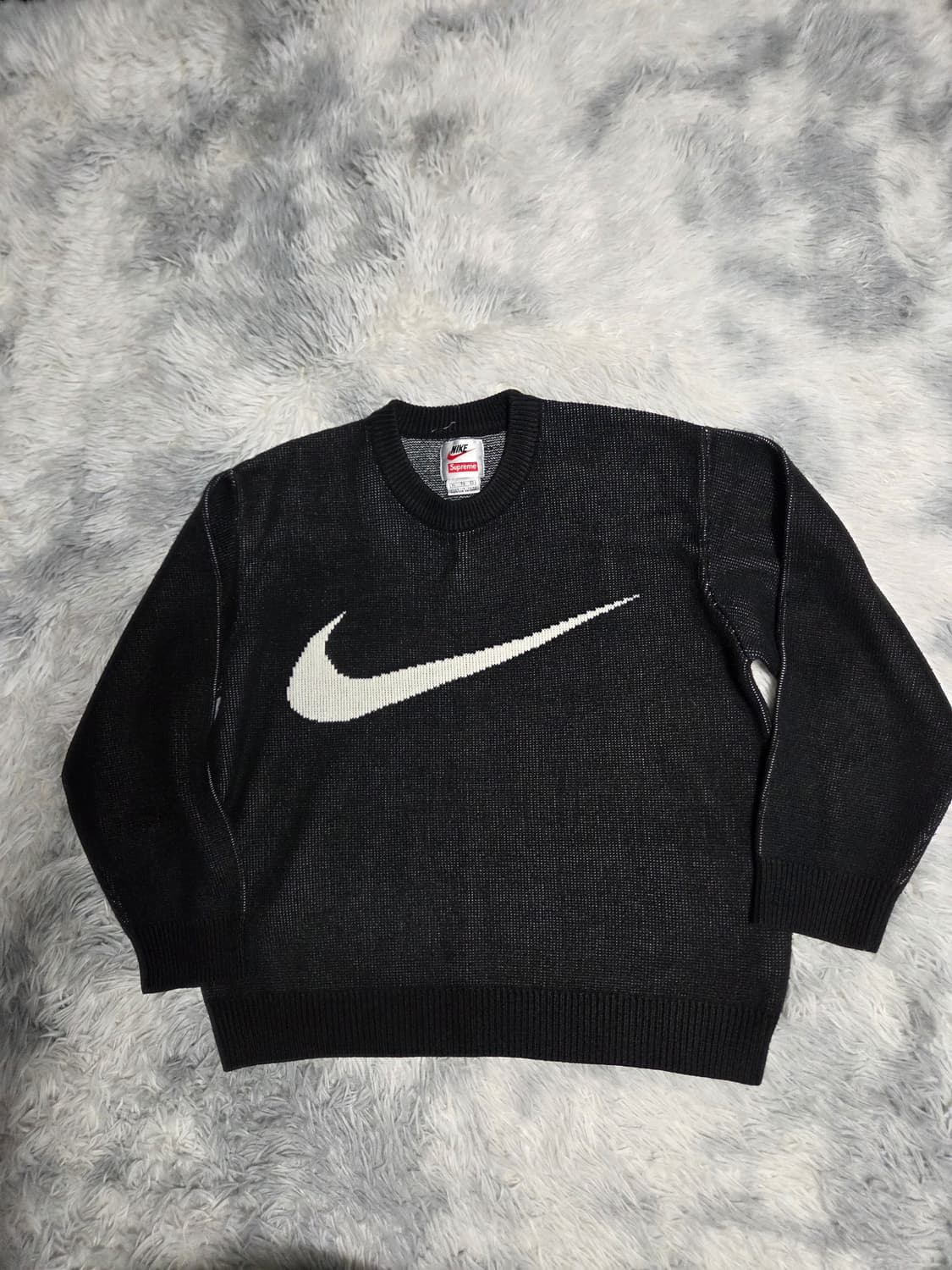 슈프림 x 나이키 스우시 스웨터 니트 블랙 상품이미지1