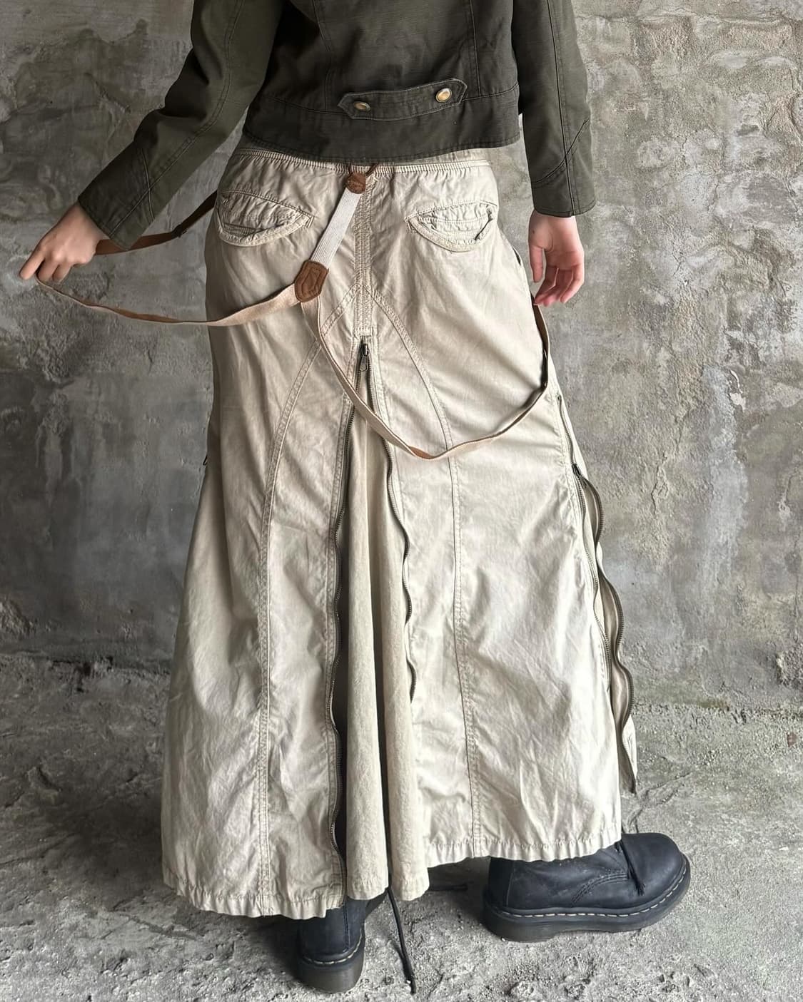 g.o.a Suspenders Detail Skirt 상품이미지1