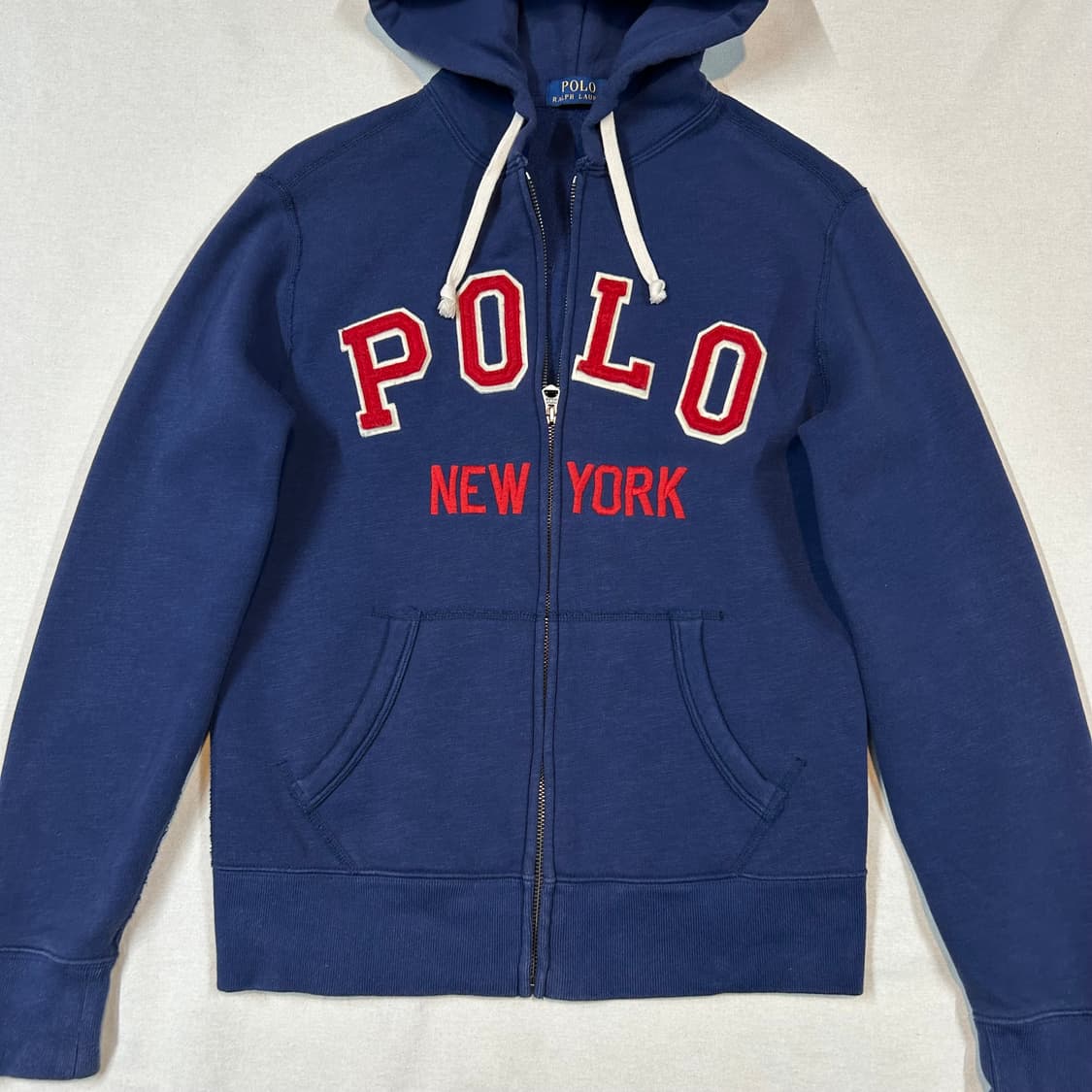 XS) 폴로 랄프로렌 뉴욕 스펠로고 후드집업 상품이미지2