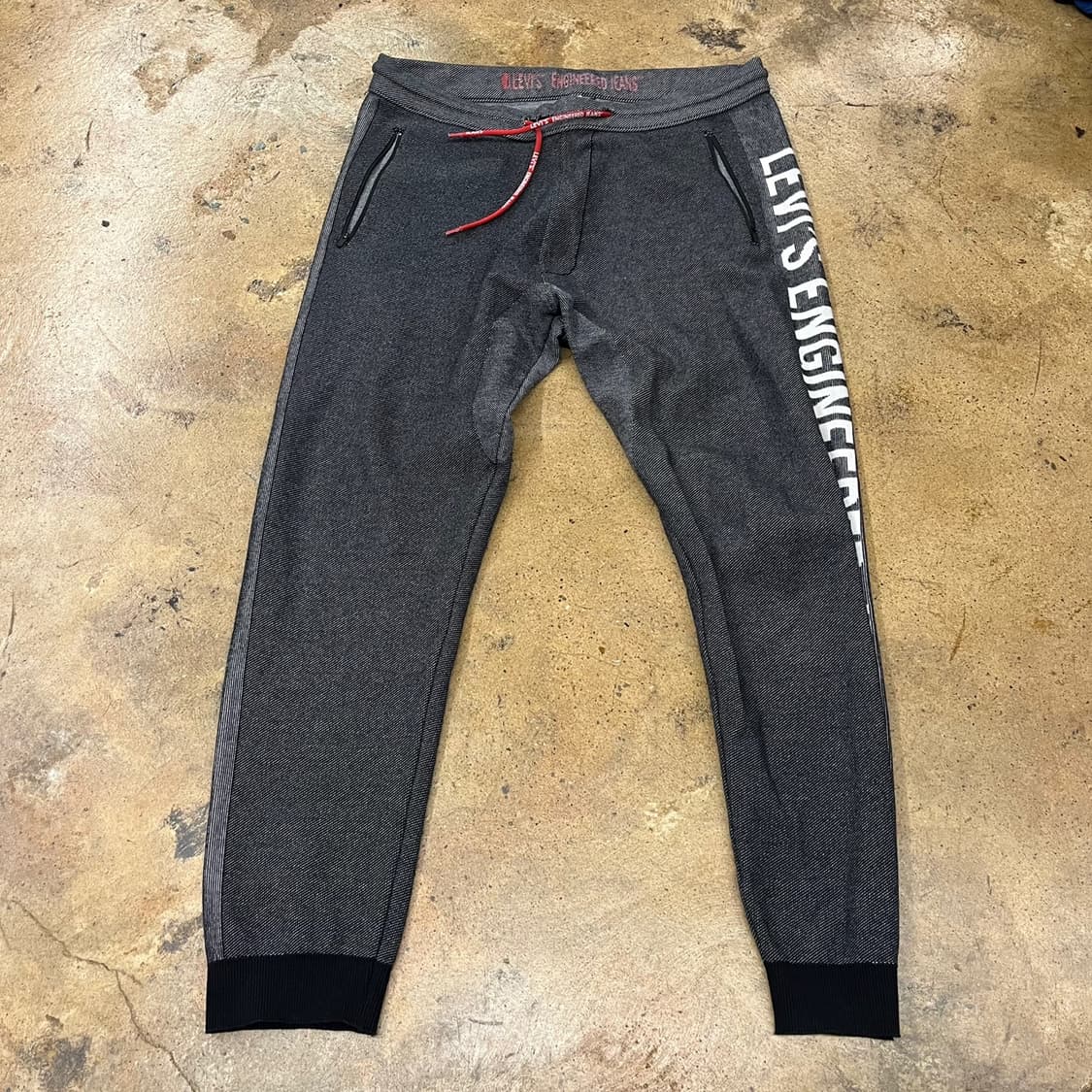 [정품/L] 리바이스 엔지니어드 블랙 조거팬츠 b16 상품이미지2