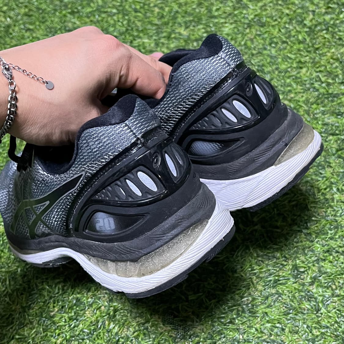 아식스 젤 님버스 20 실버그레이 255   상품이미지5