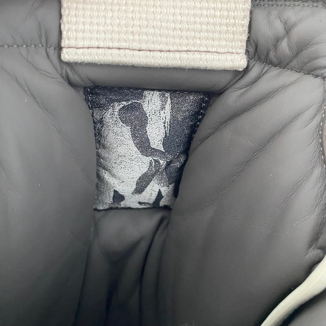 [42] 릭오웬스 메가 지오바스켓 더스트/밀크 상품이미지4