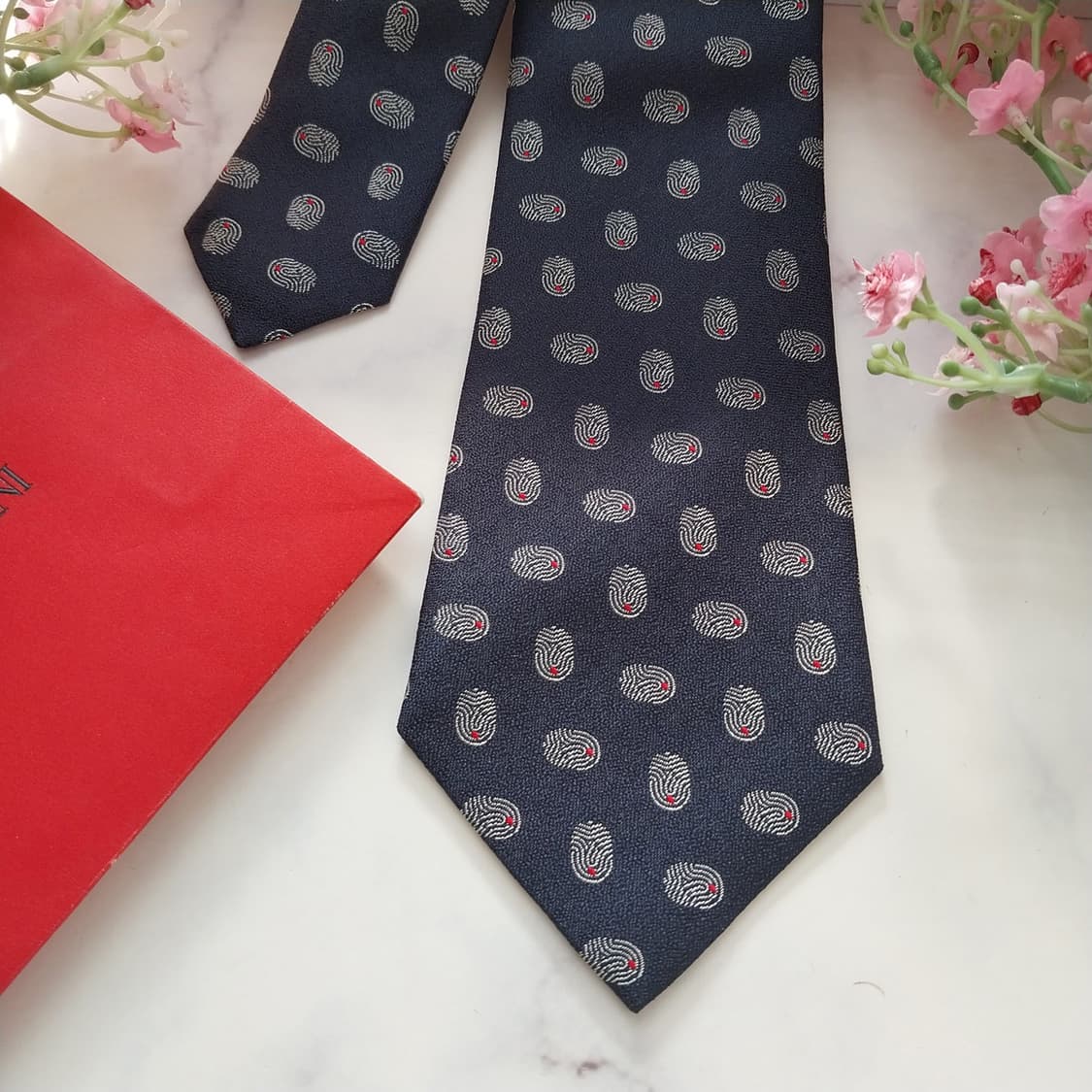 엠포리오 아르마니 실크 지문 패턴 넥타이 7.9cm A+등급 K1399
 상품이미지4