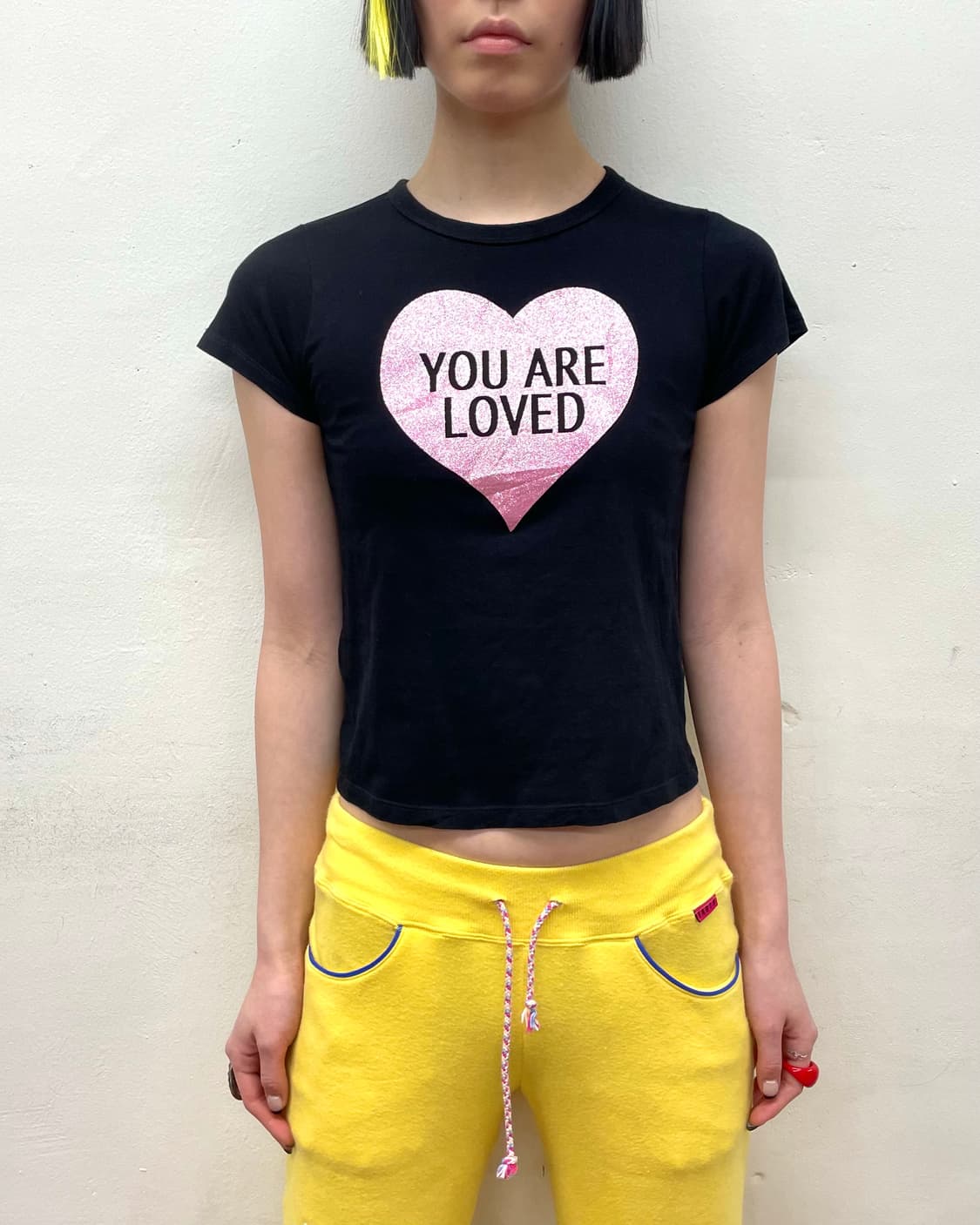 Glossy pink heart T-shirt 상품이미지1