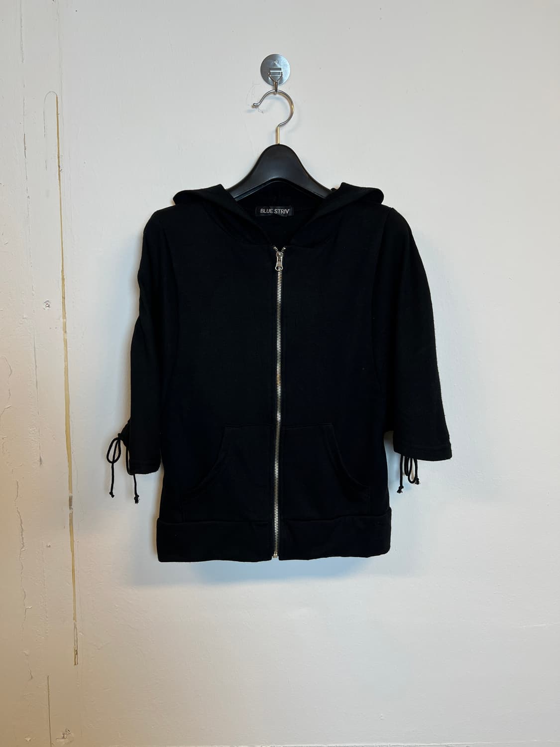 O109 BLUE STRIVE 블랙 가오리핏 후드집업 M 상품이미지2