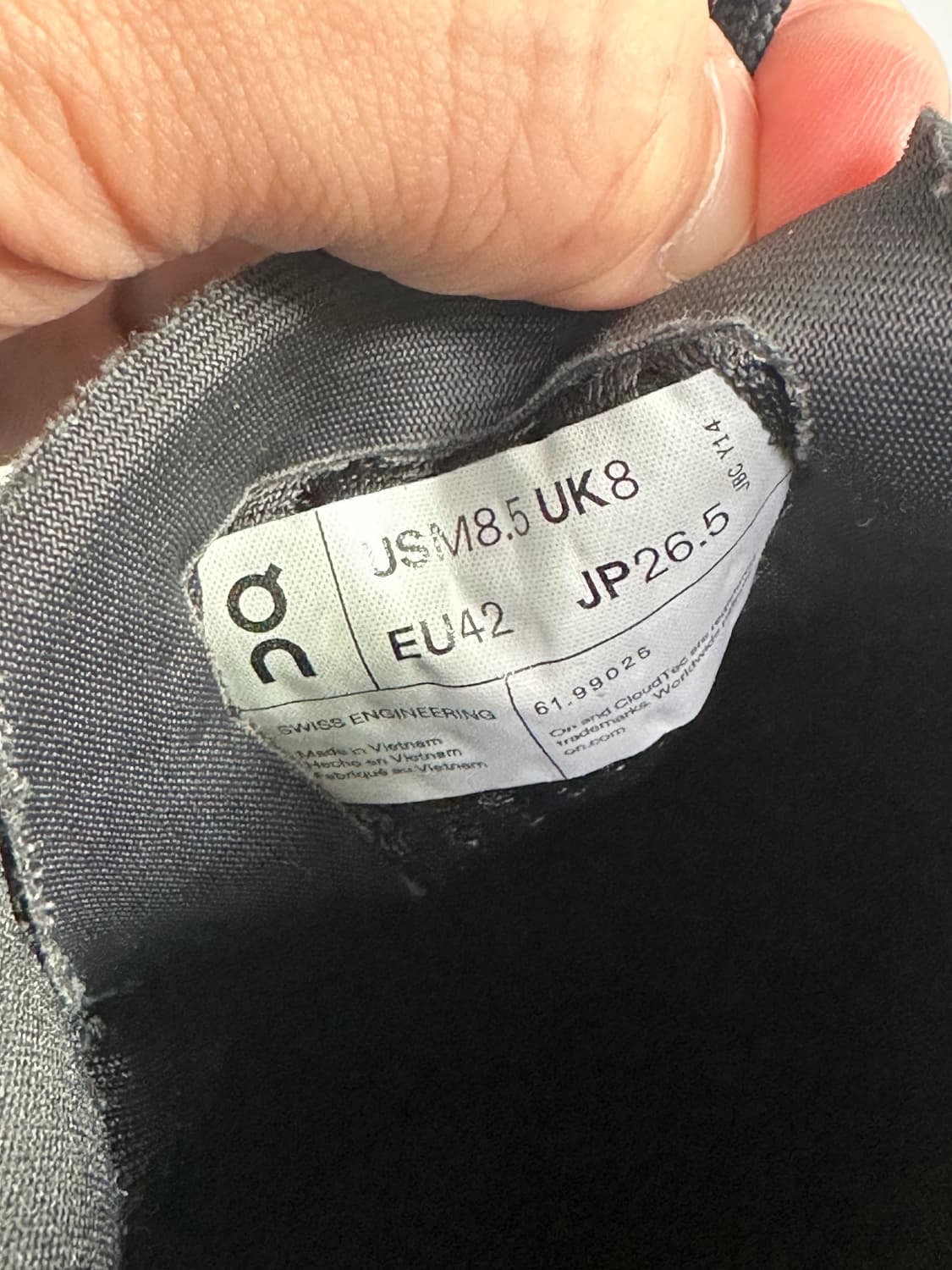 온 러닝 클라우드 몬스터 올 블랙 상품이미지3