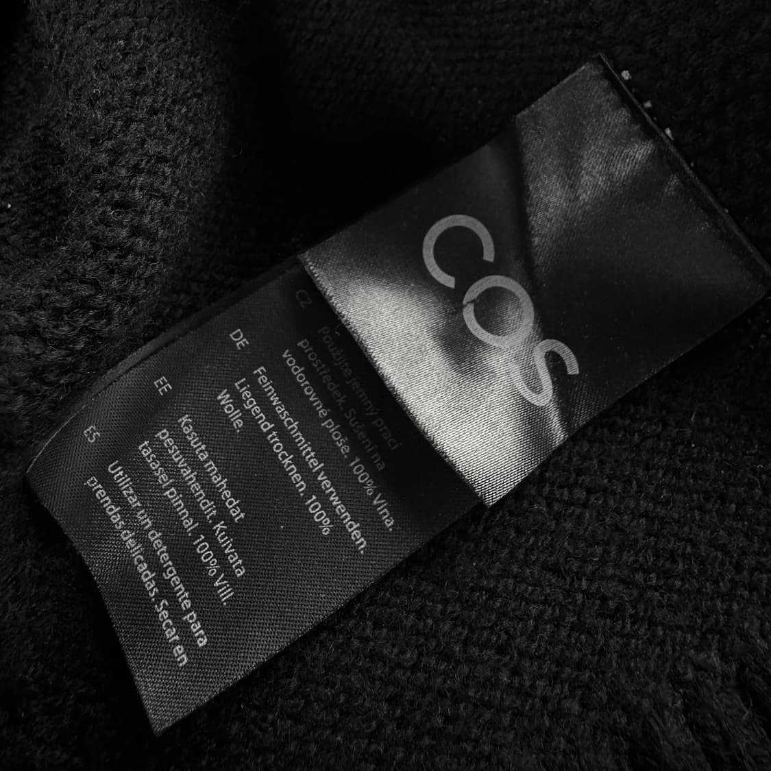 코스 COS 니트 브이넥 스웨터 상품이미지4