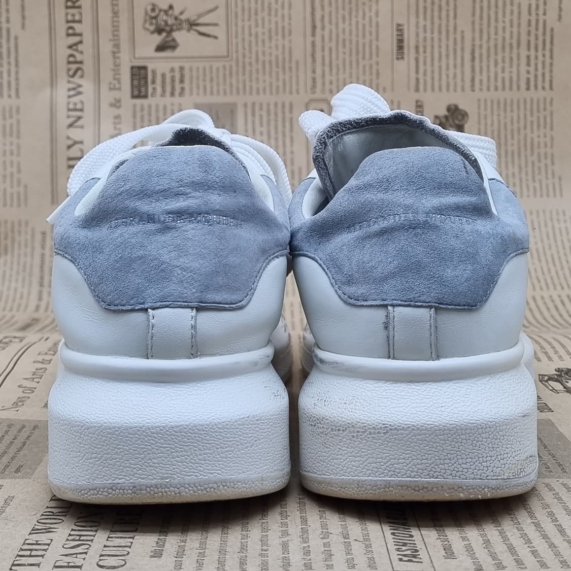 알렉산더맥퀸 오버솔 스니커즈 화이트 38 240 상품이미지5