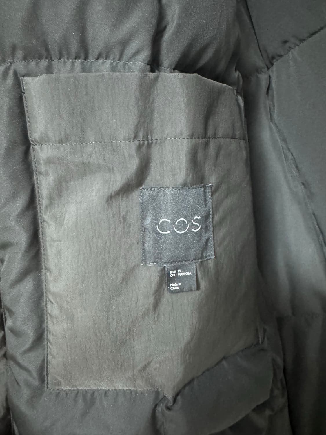 Cos 남성 패딩 팝니다 상품이미지4