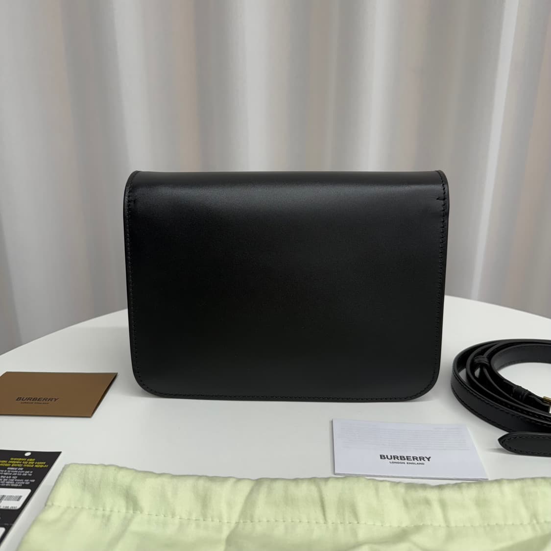 [정품] 버버리 TB백 스몰 블랙 상품이미지3